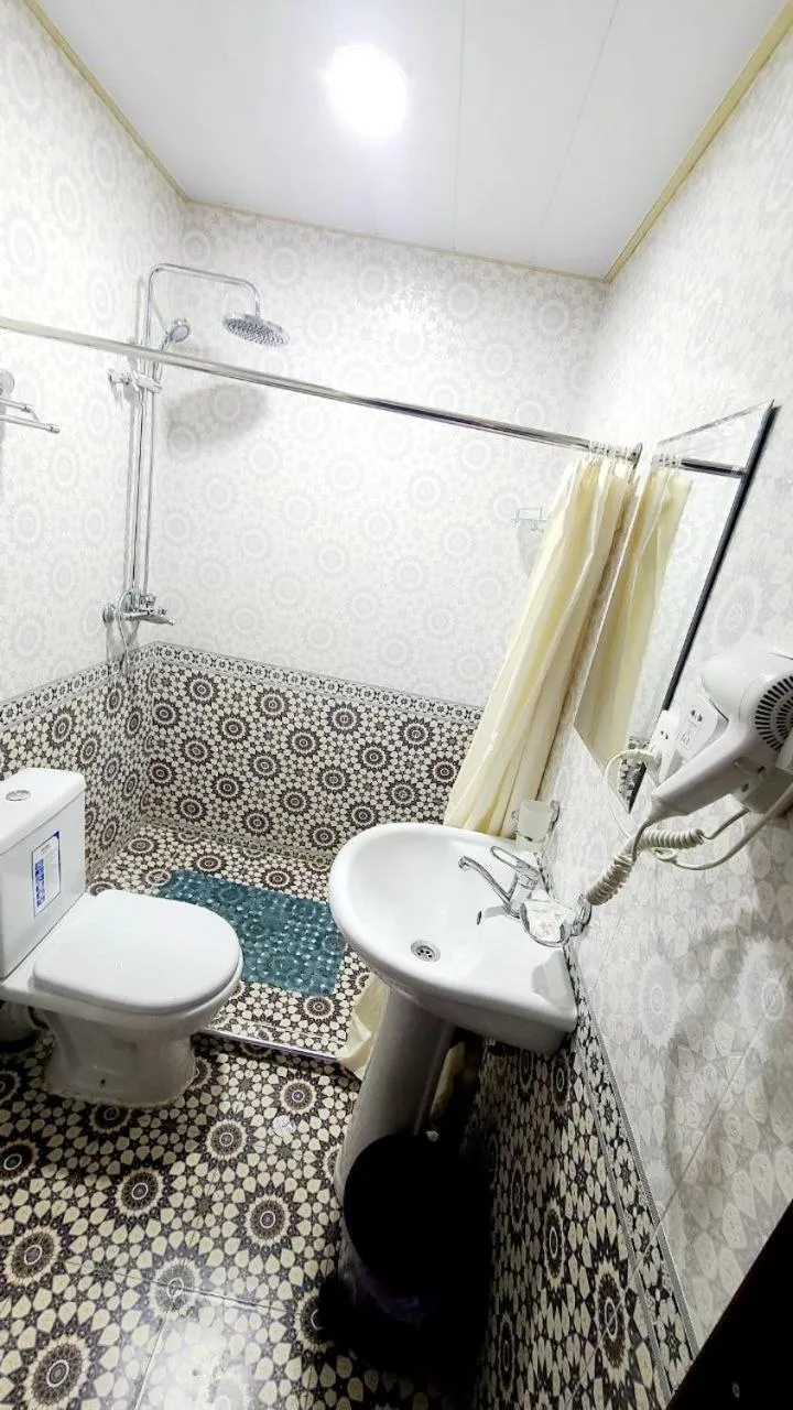 Shower in Samarkand City Center Hotel