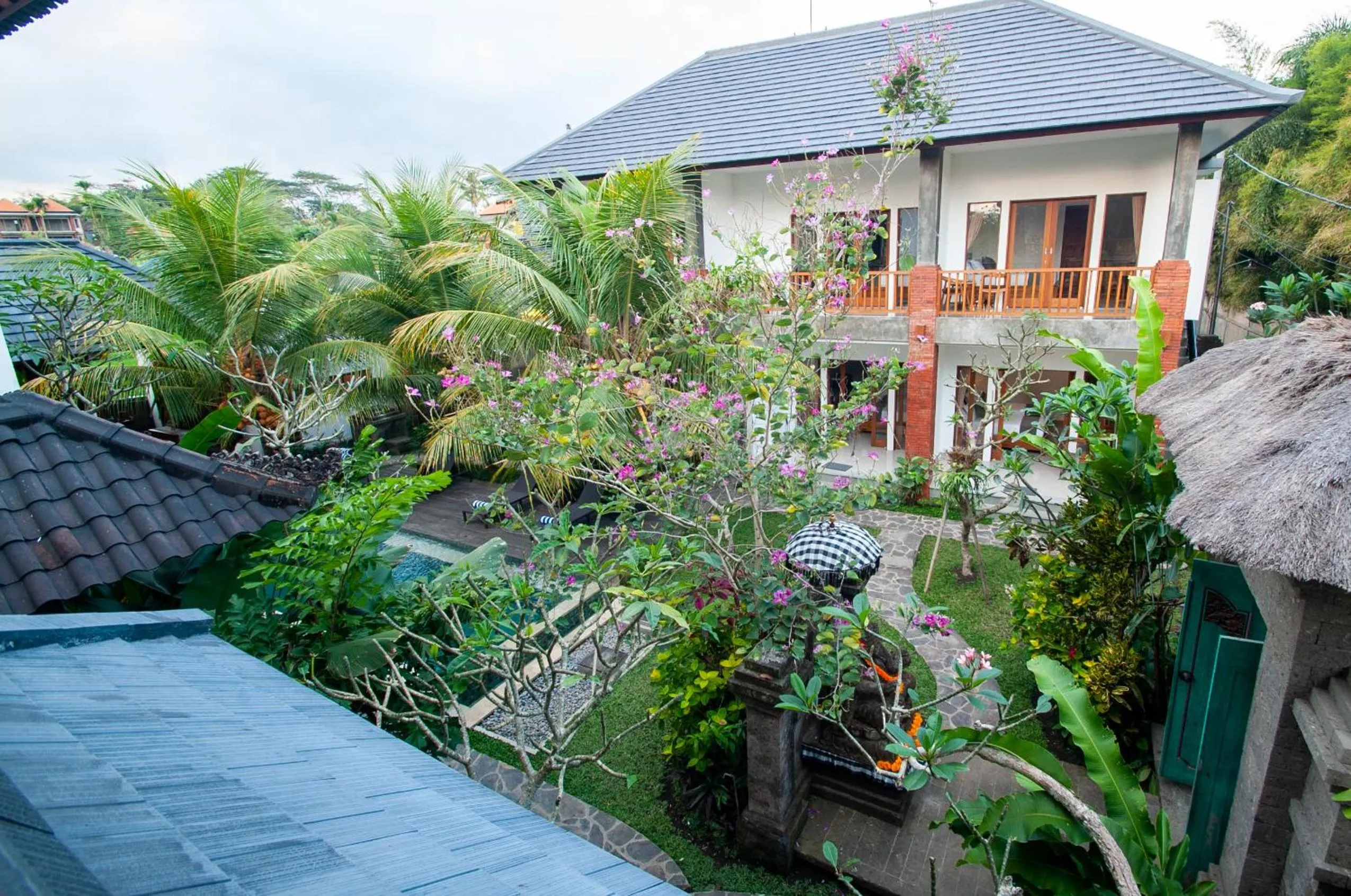 Neighbourhood in Flamboyant Villa Ubud