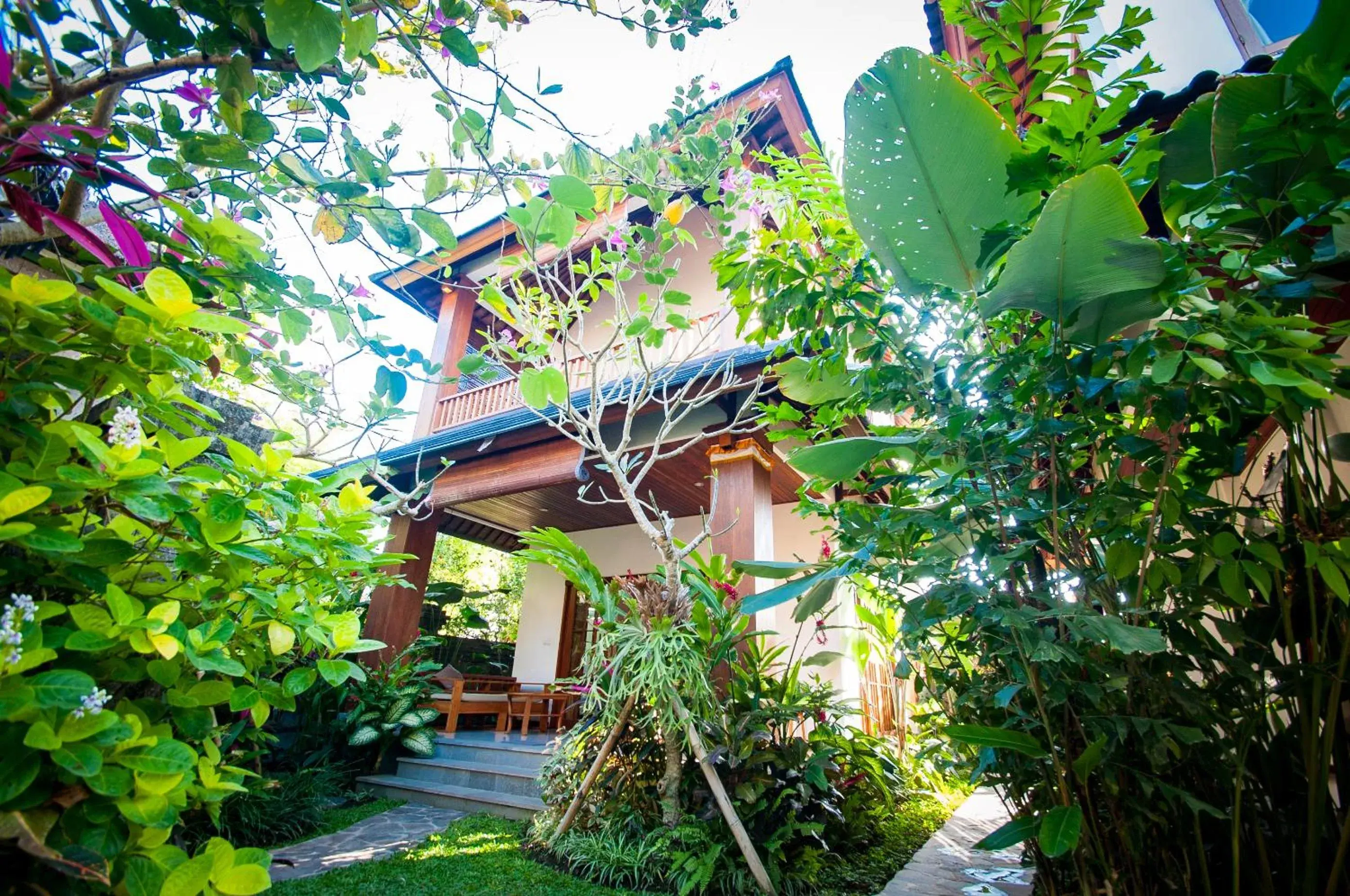 Property building in Flamboyant Villa Ubud Property building in Flamboyant Villa Ubud