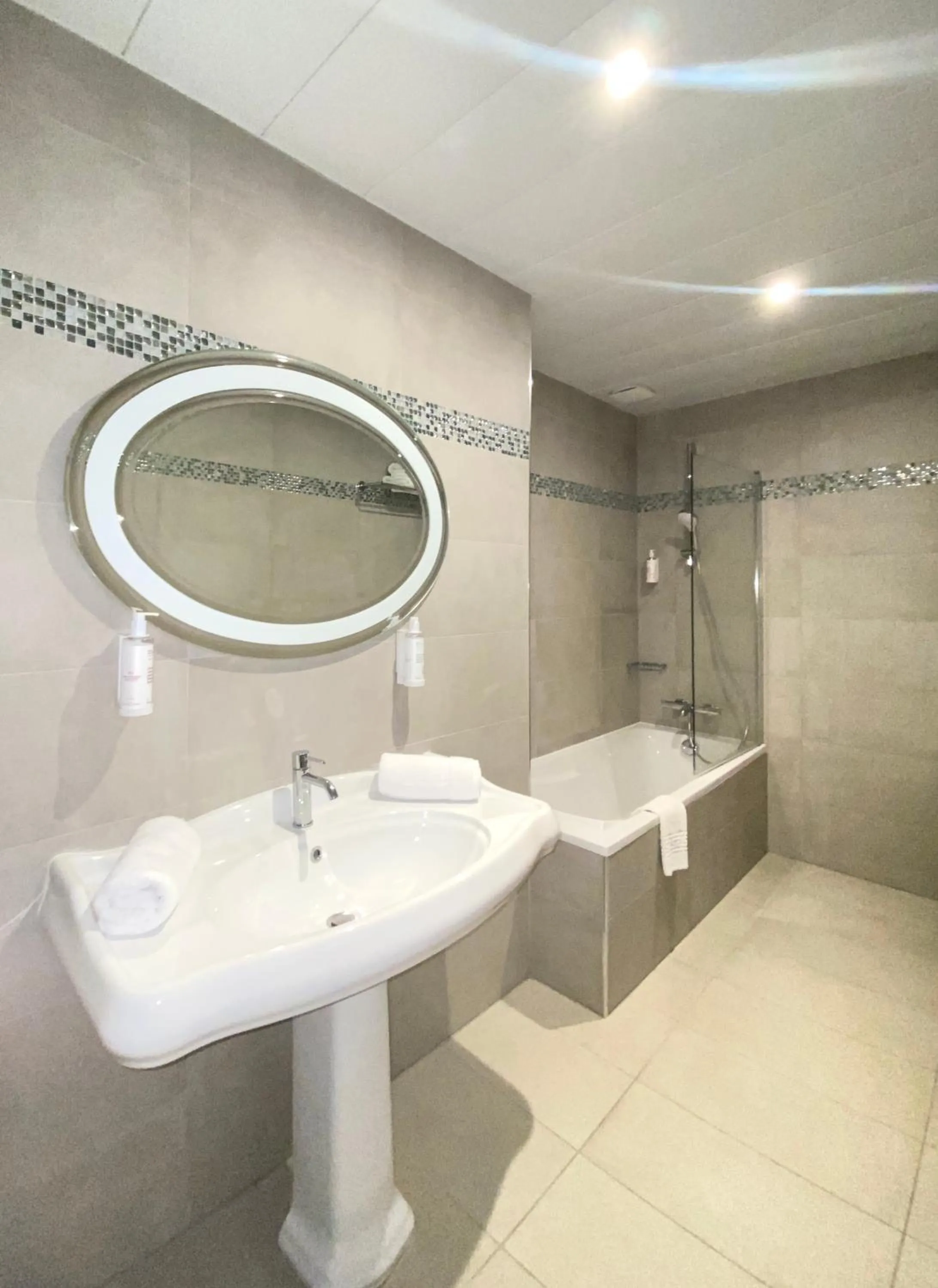 Hôtel Le Royal Promenade des Anglais