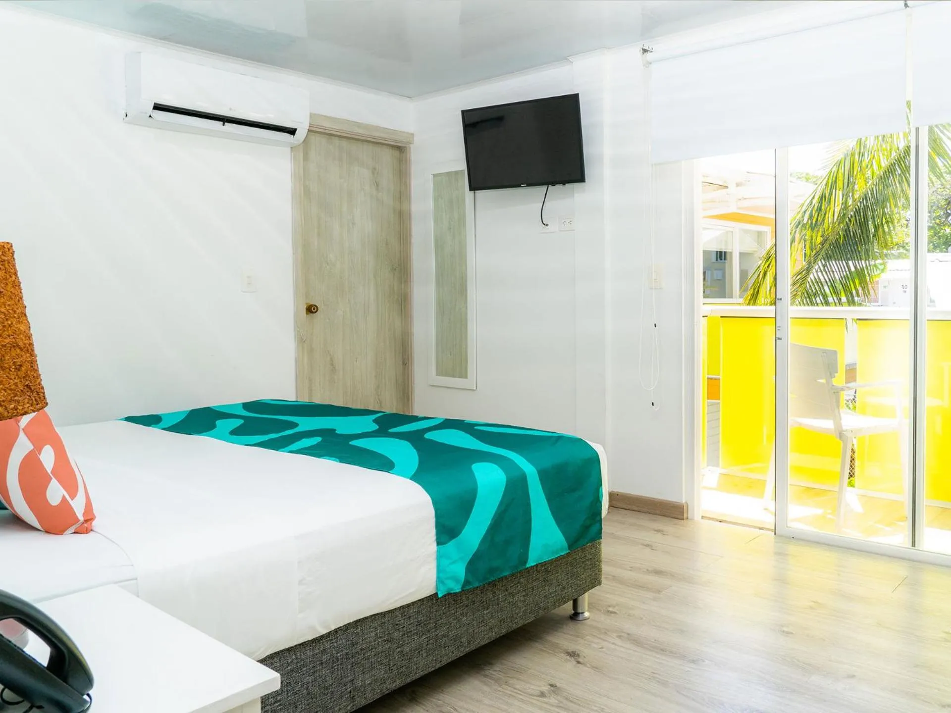 Bed in Hotel Caribbean Coral