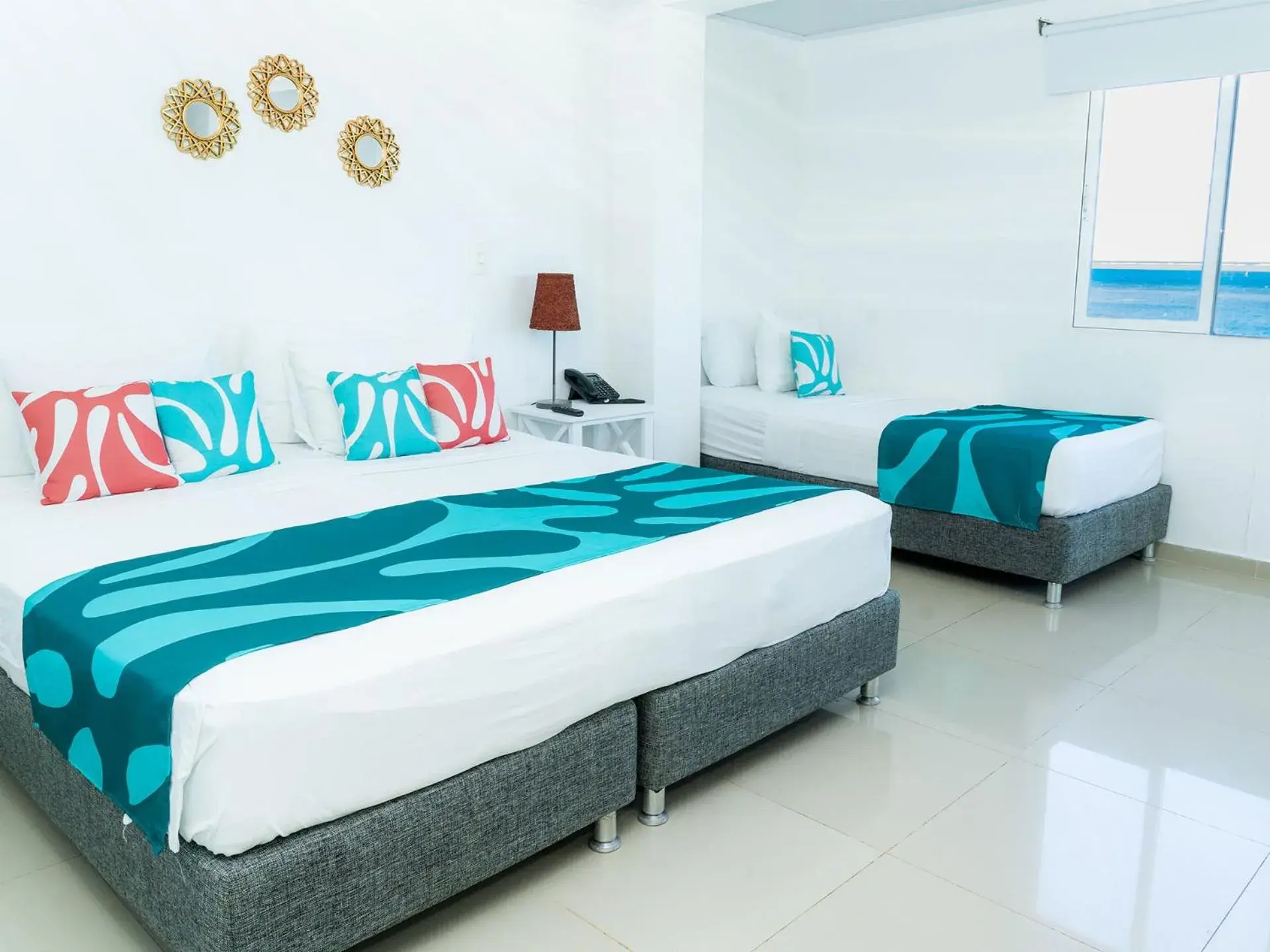 Triple Room with Sea View in Hotel Caribbean Coral Triple Room with Sea View in Hotel Caribbean Coral