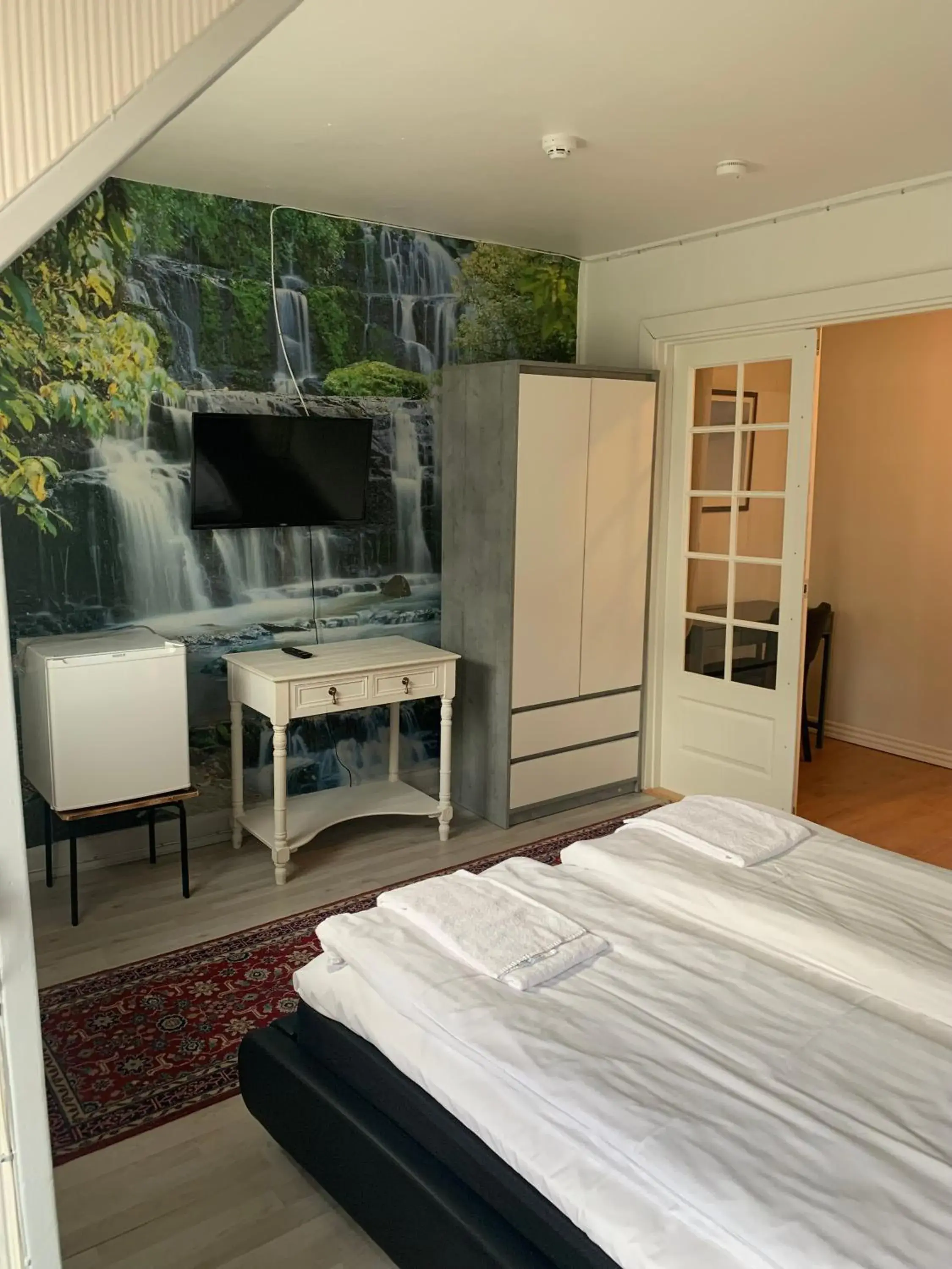 Deluxe Double or Twin Room - single occupancy in HotelPandekagehuset B&B Deluxe Double or Twin Room - single occupancy in HotelPandekagehuset B&B
