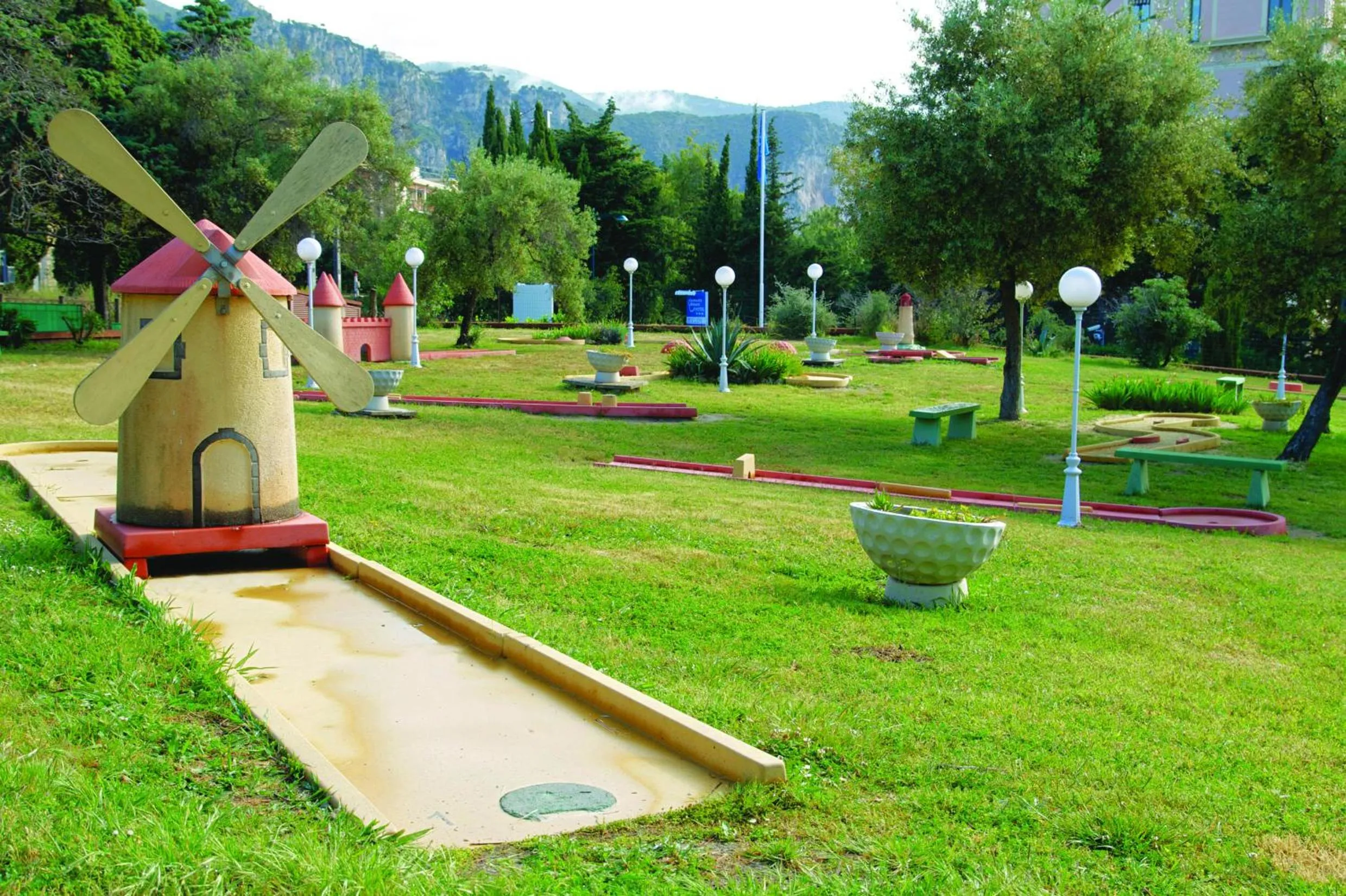 Minigolf in Hôtel Vacances Bleues Delcloy