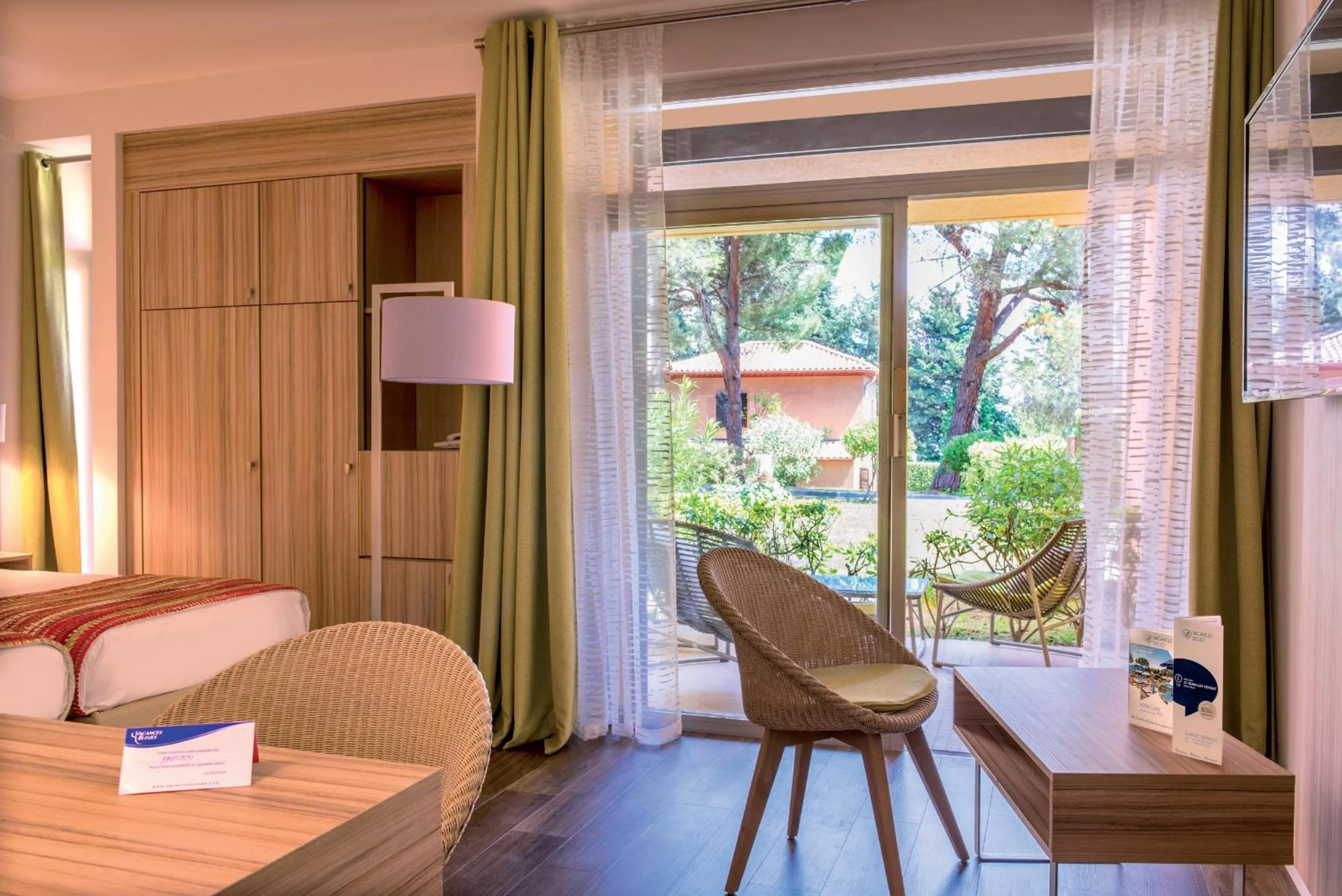 Bedroom in Hôtel Vacances Bleues Delcloy