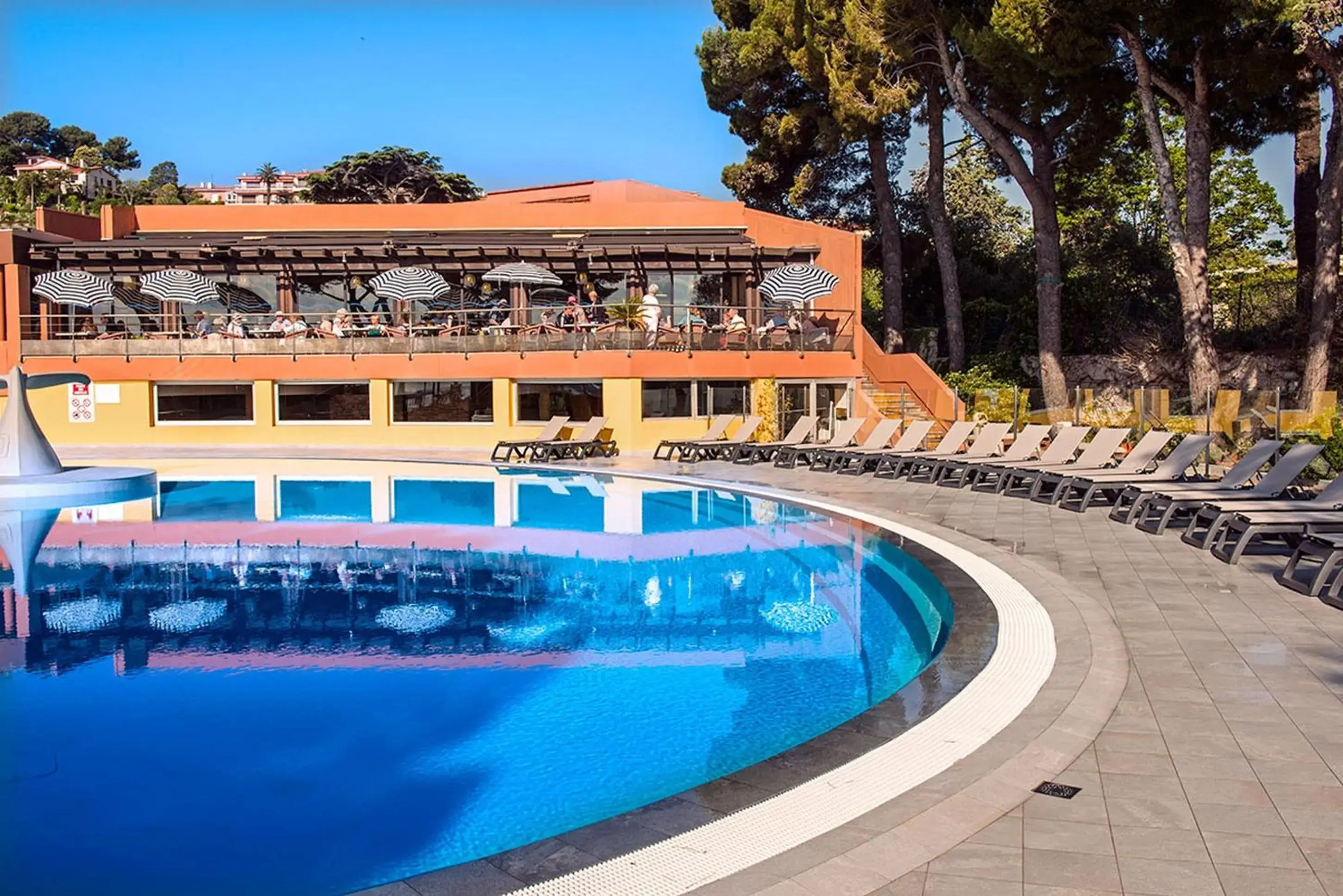 Property building in Hôtel Vacances Bleues Delcloy Property building in Hôtel Vacances Bleues Delcloy