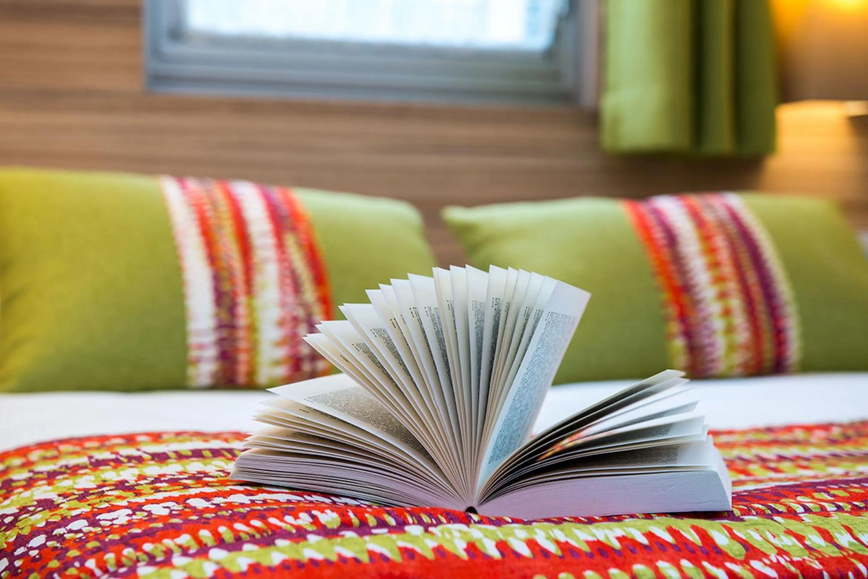 Bedroom, Bed in Hôtel Vacances Bleues Delcloy