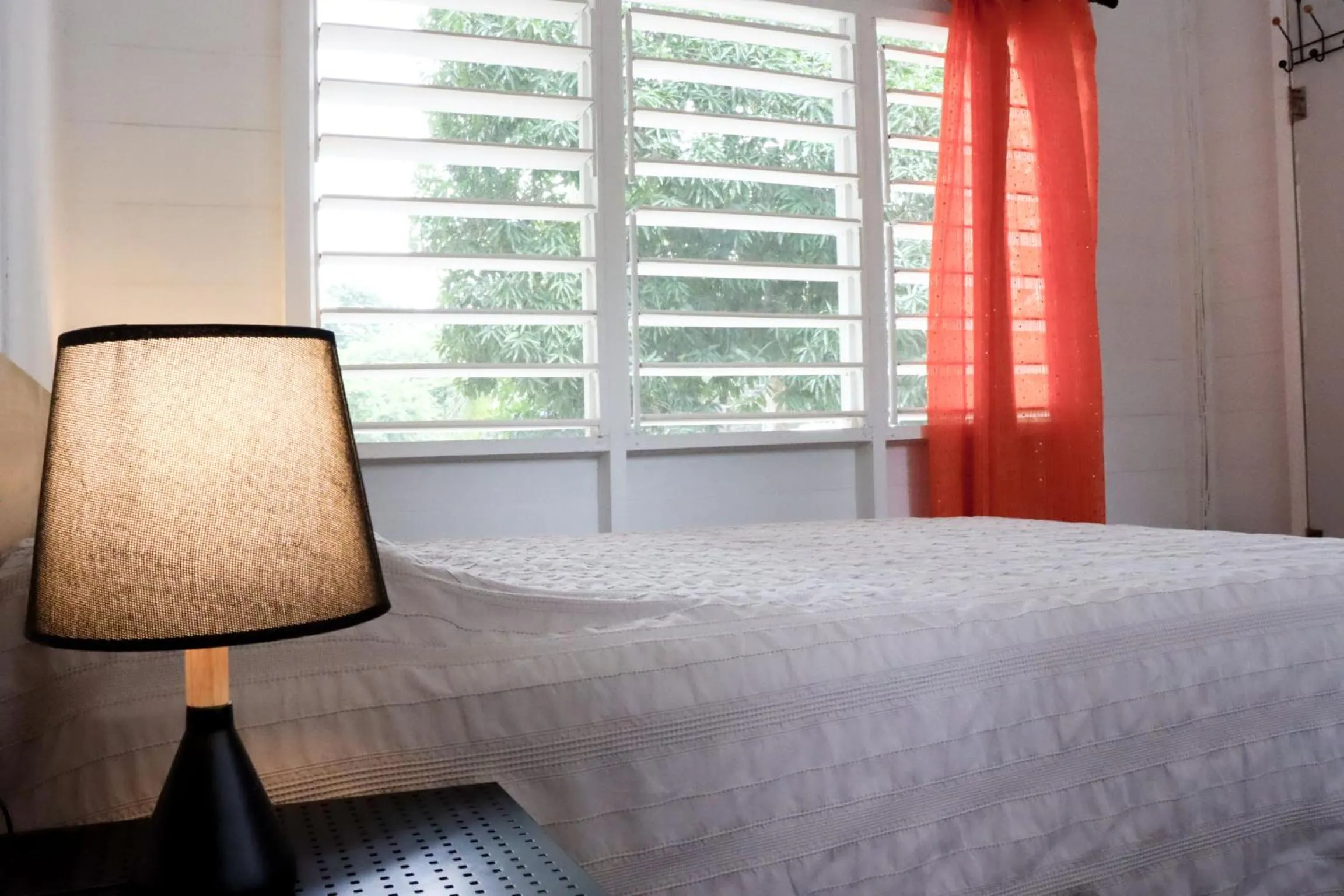 Bedroom, Bed in Horse Cottage