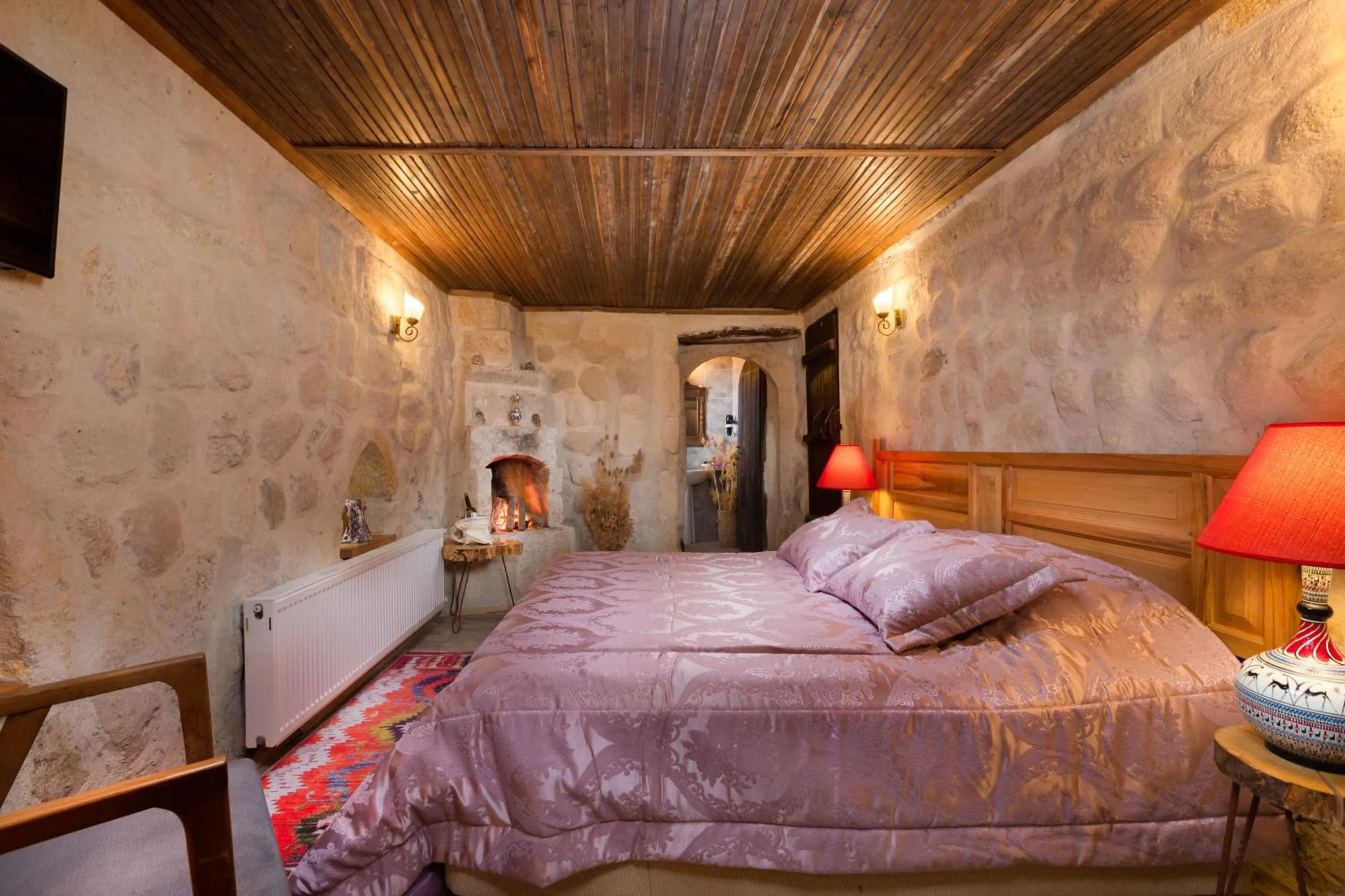 Bed in Cappadocia Splendid Cave Hotel
