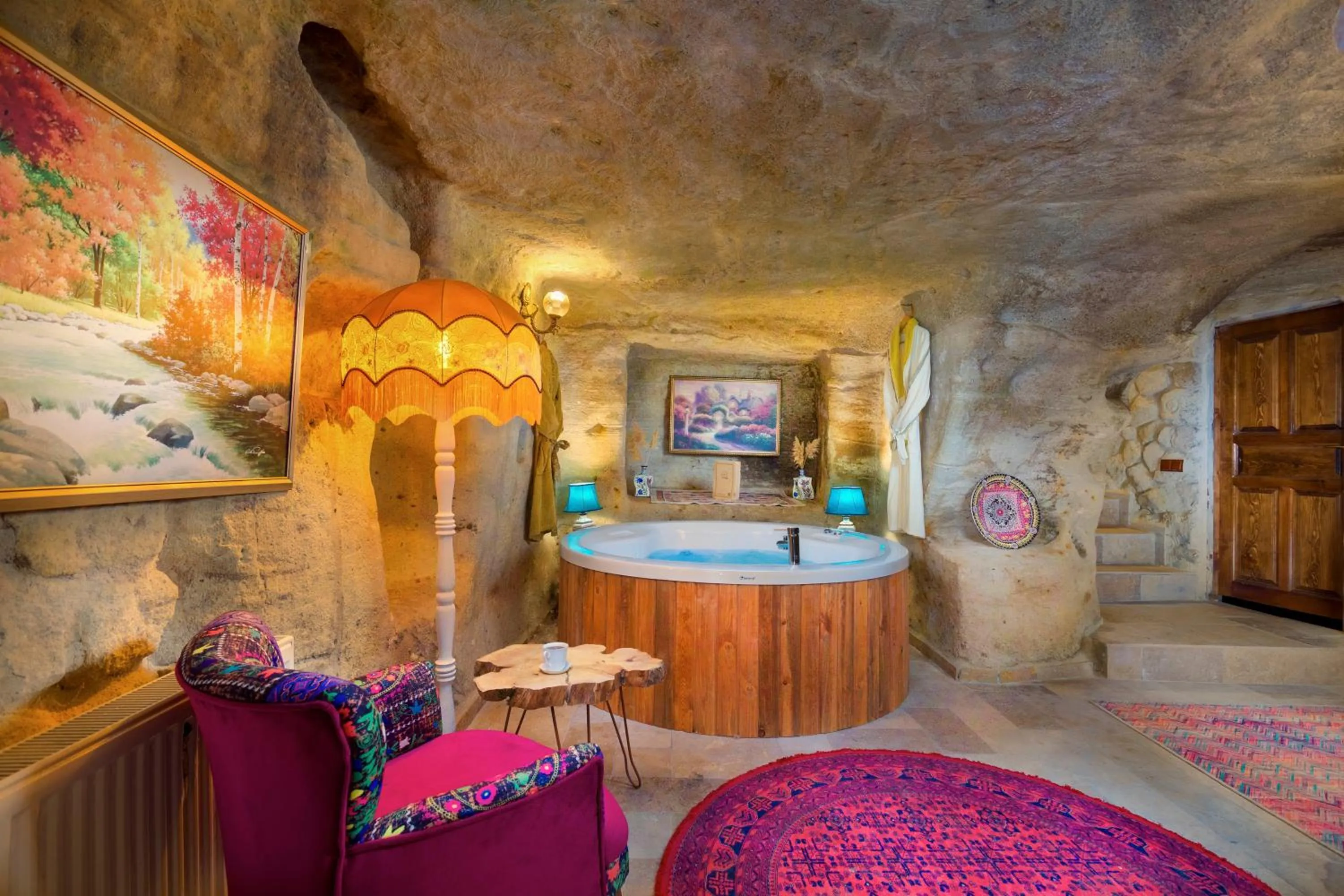 Hot Tub in Cappadocia Splendid Cave Hotel