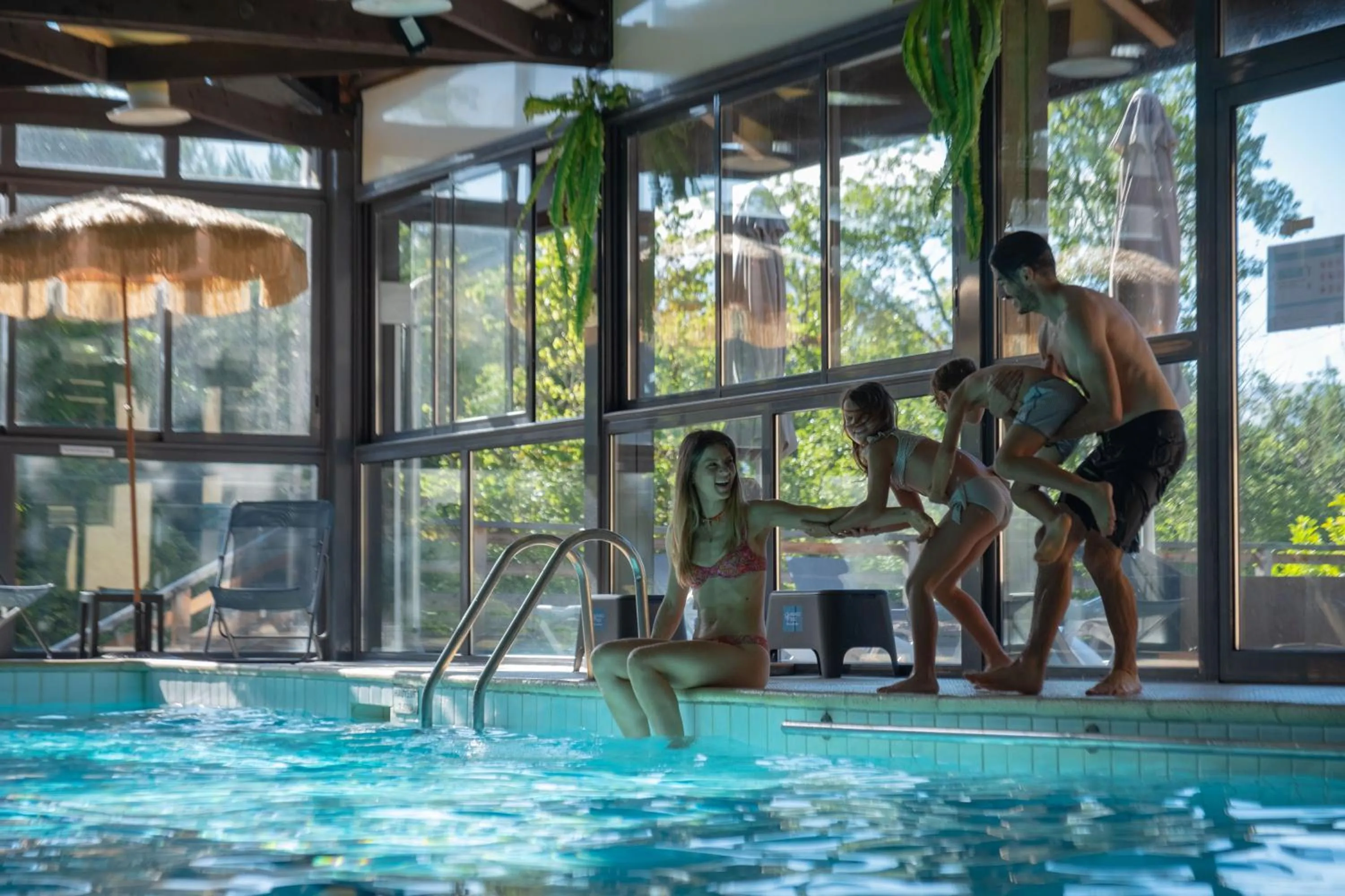 People in Club Vacances Bleues Les Horizons du Lac (anciennement Serre-du-Villard)