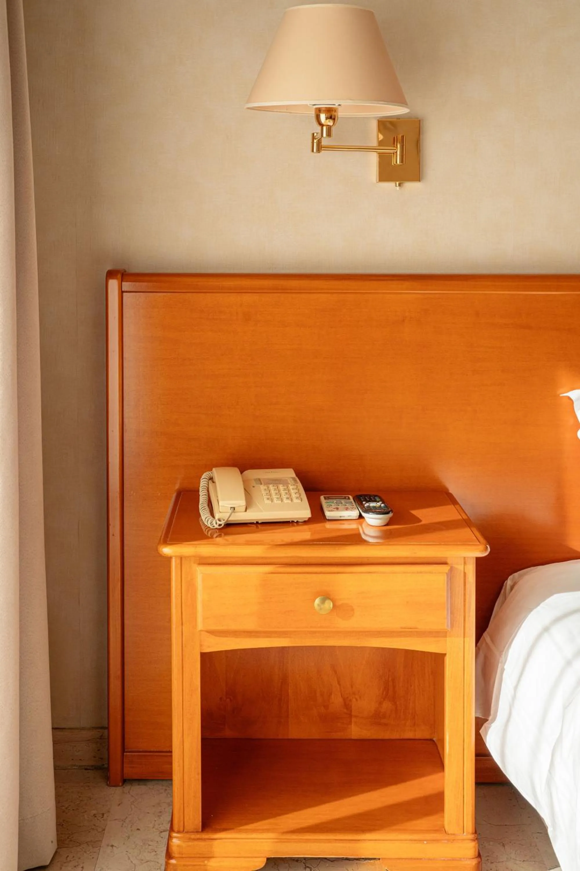 Bed in Logis Hotel Diana