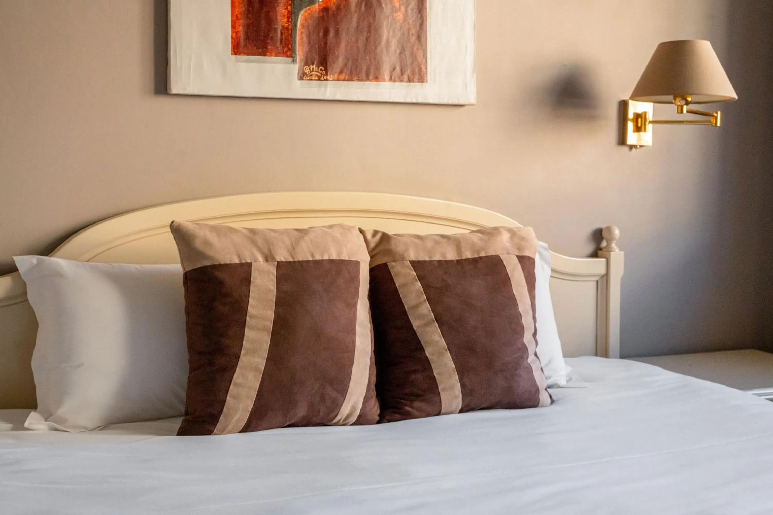 Bed in Logis Hotel Diana