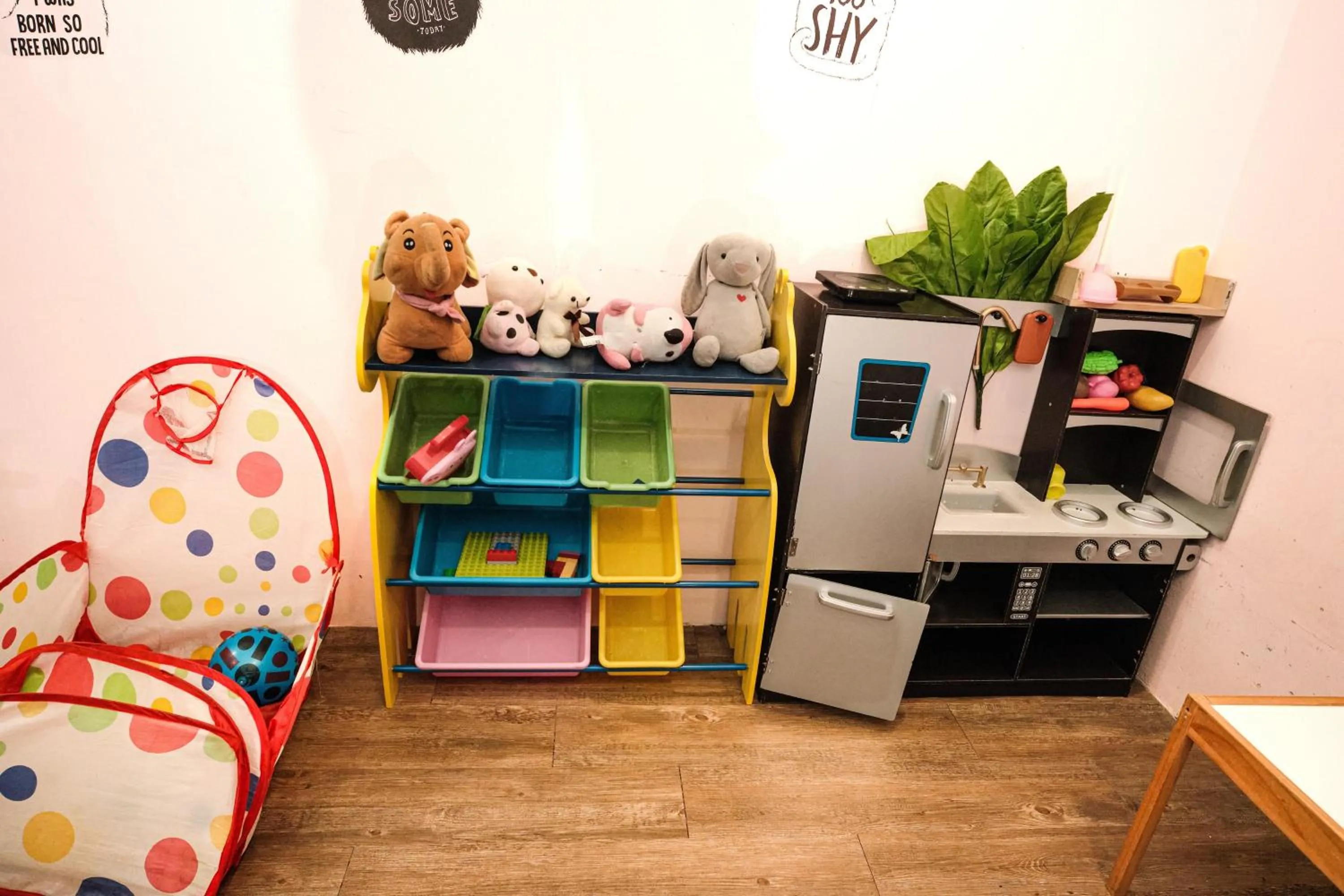 Game Room in Palette Georgetown Formerly WoW Hotel