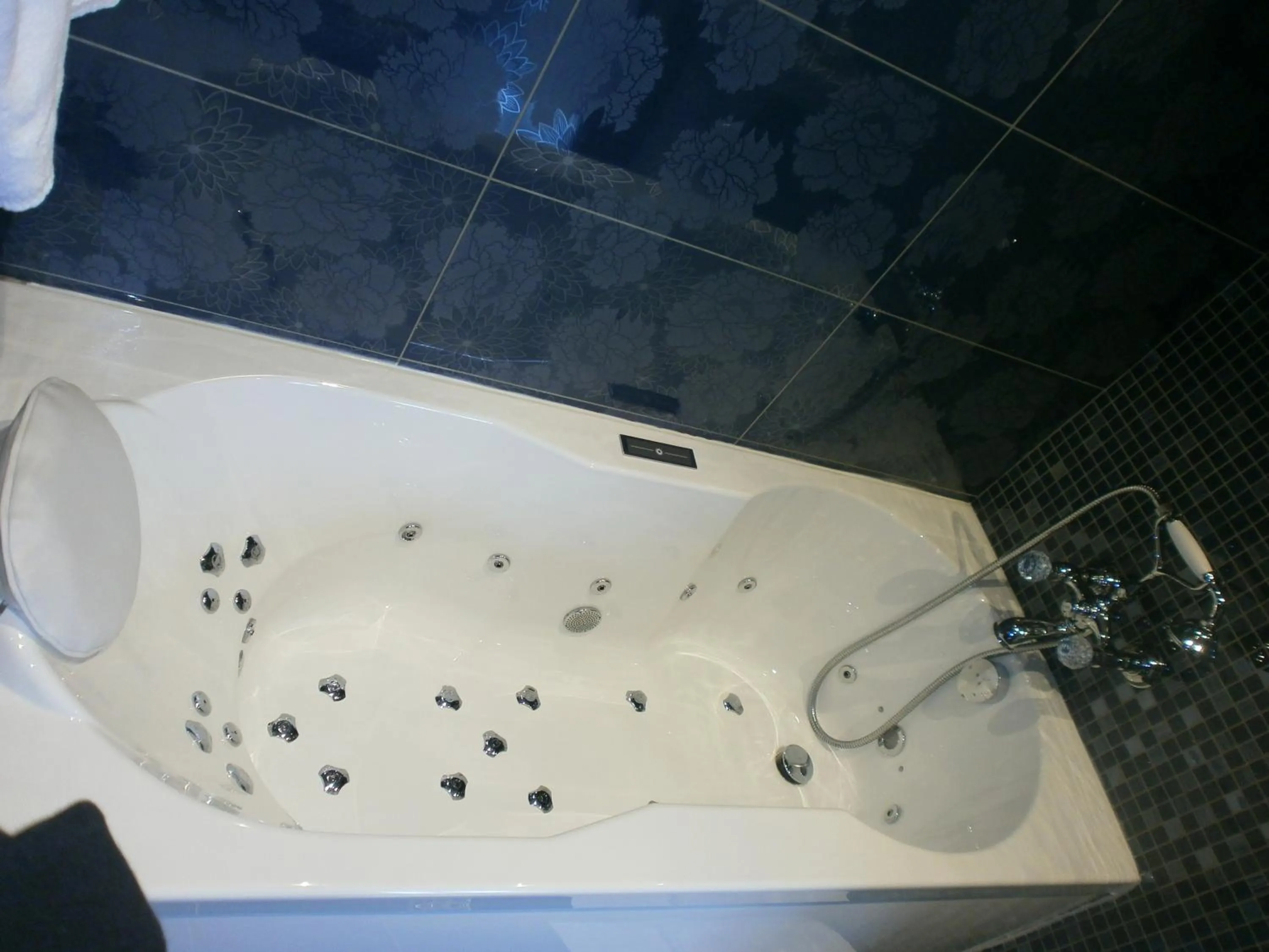 Bathroom in Hotel Le Meurice