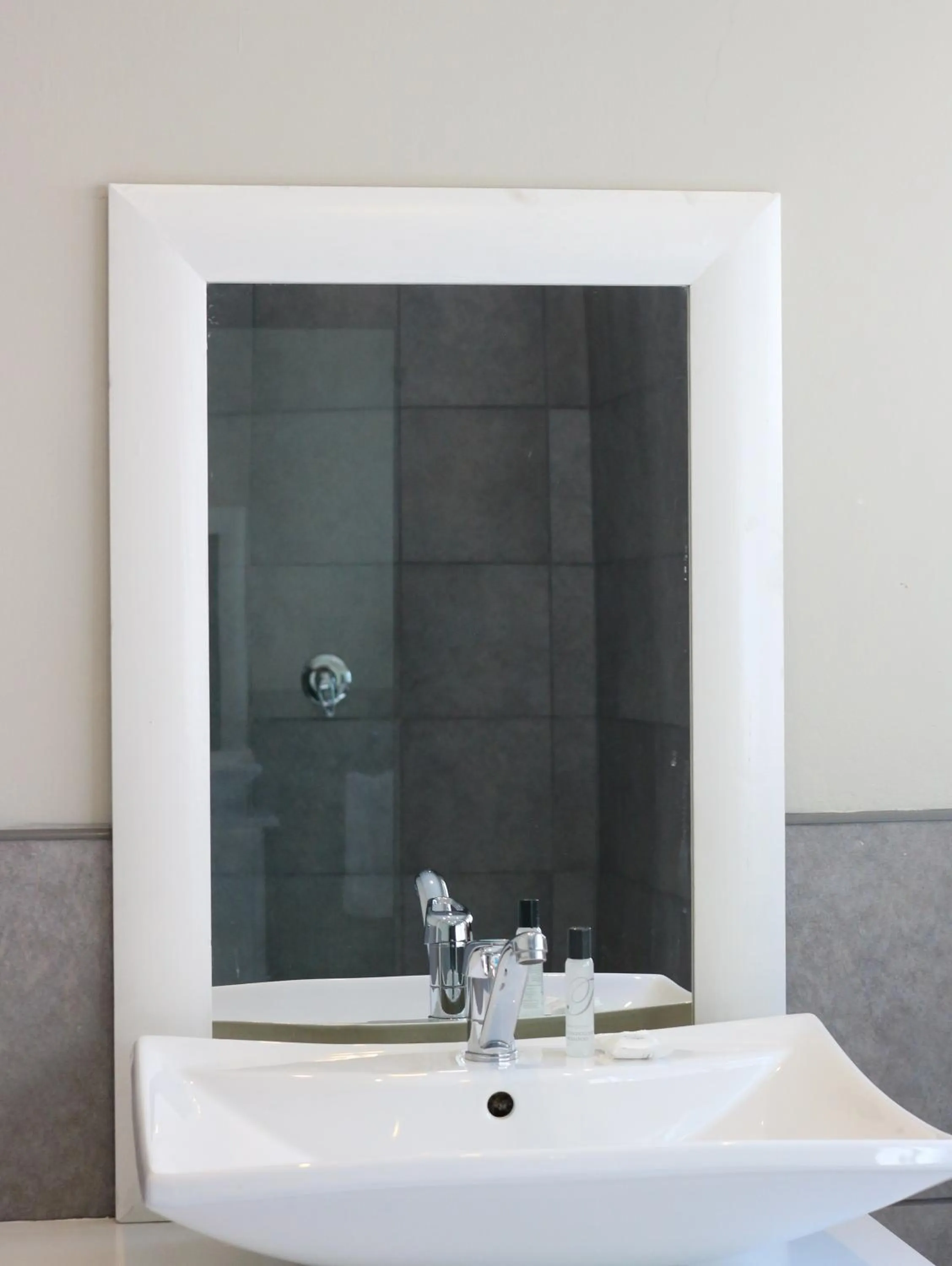 Luxury Heights Guesthouse- Pool under renovation