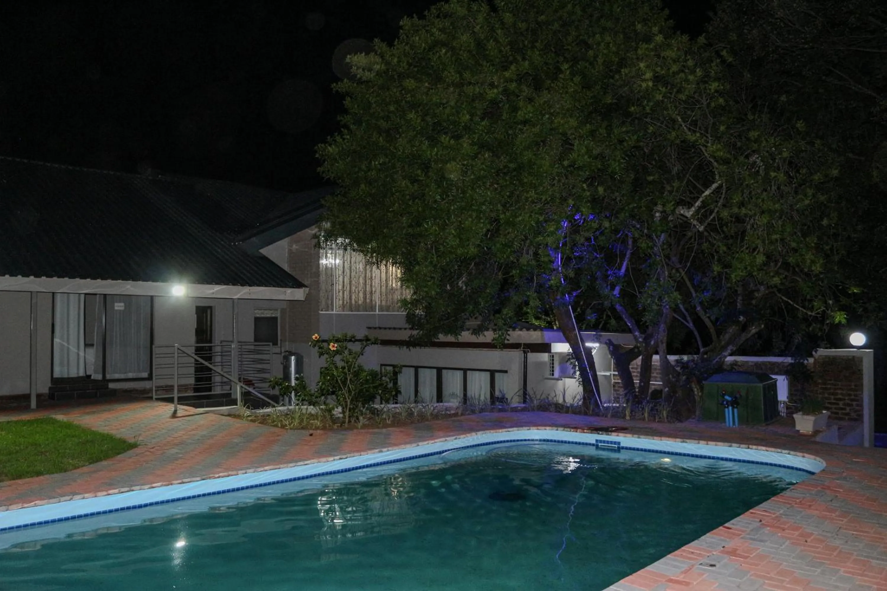 Luxury Heights Guesthouse- Pool under renovation