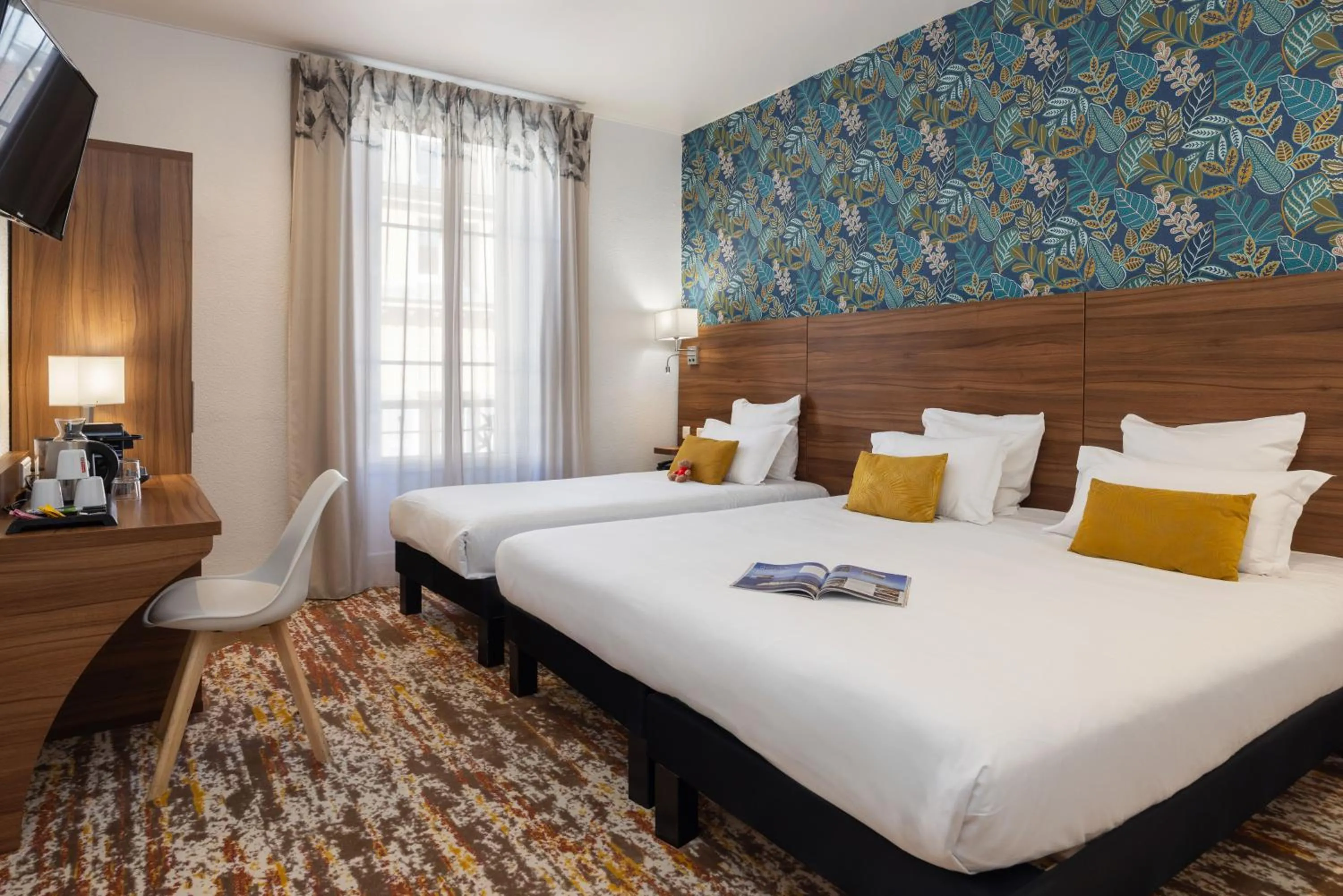 Photo of the whole room, Bed in Hotel Khla Nice