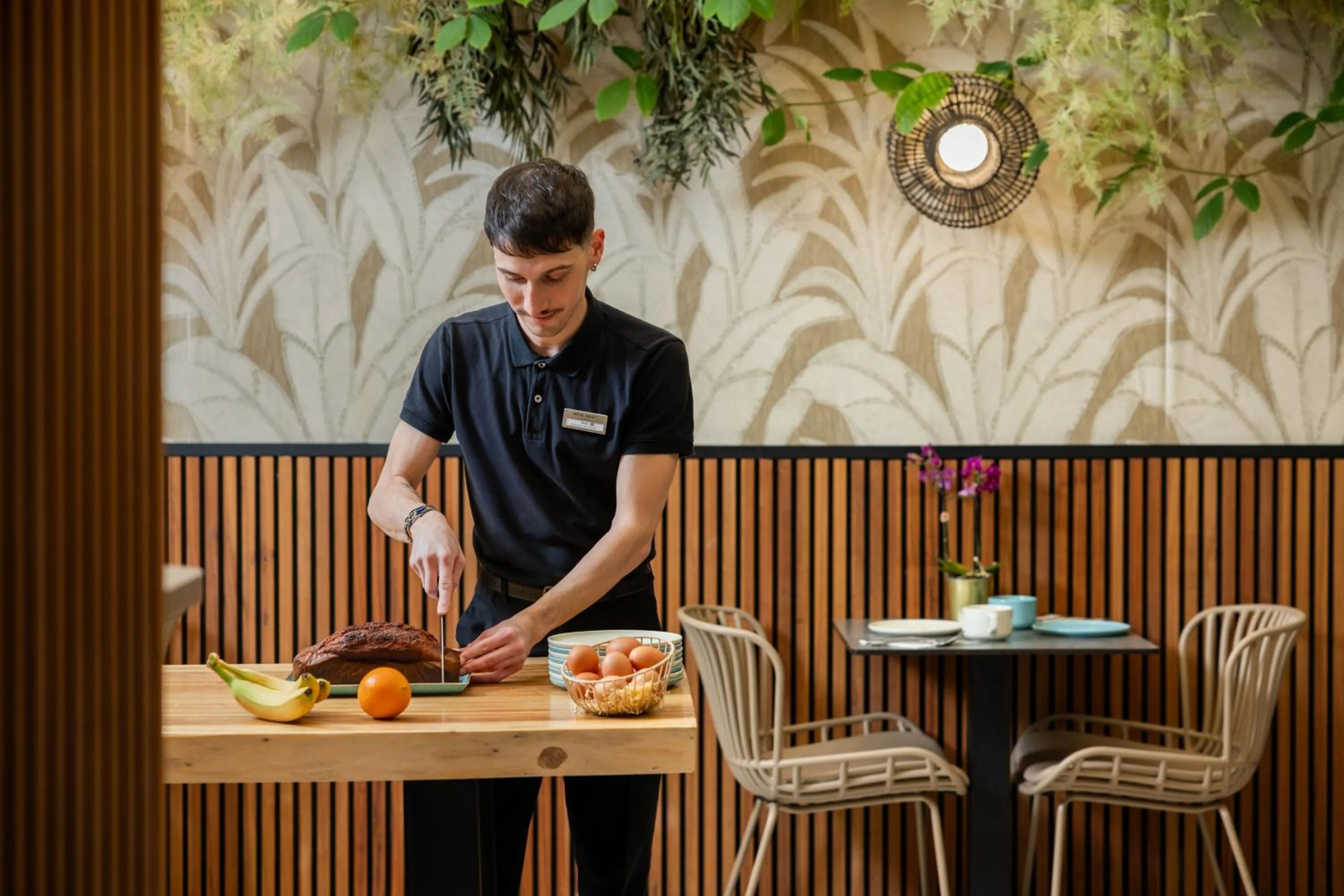 Restaurant/places to eat in Hotel Khla Nice