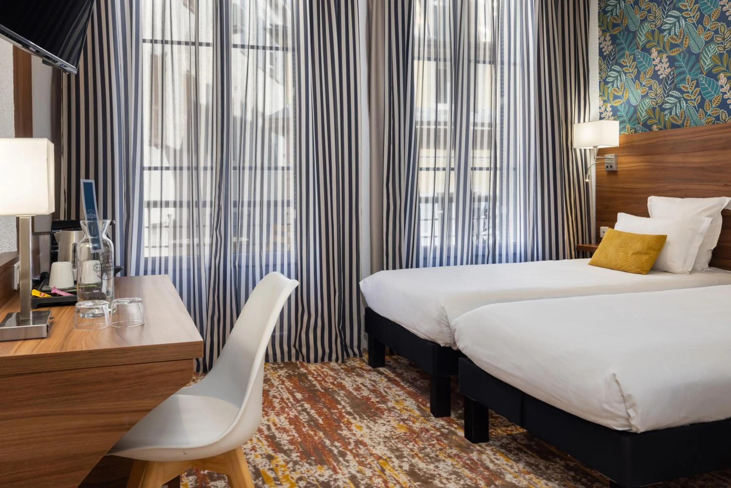 Photo of the whole room, Bed in Hotel Khla Nice