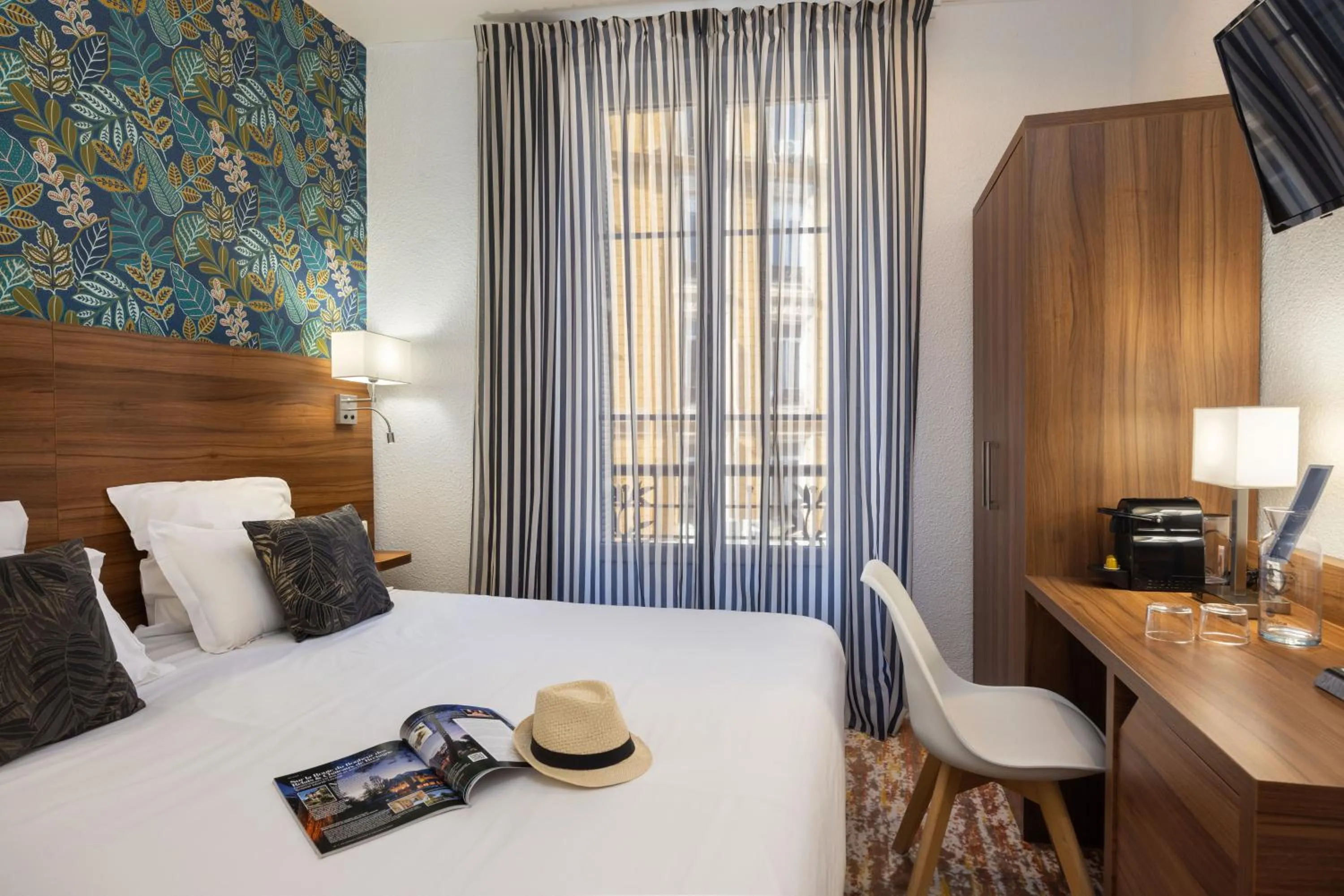 Photo of the whole room, Bed in Hotel Khla Nice