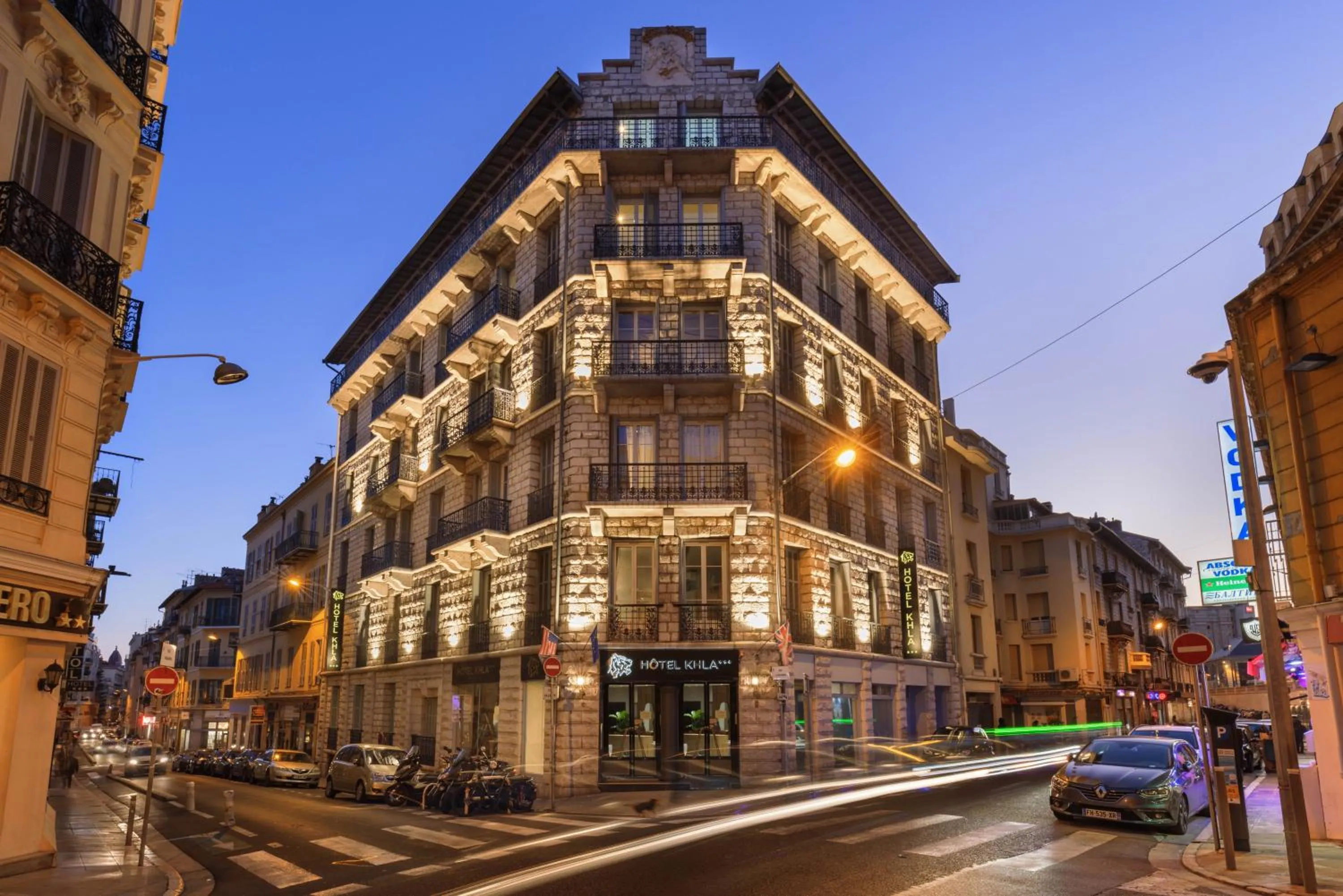 Property building in Hotel Khla Nice