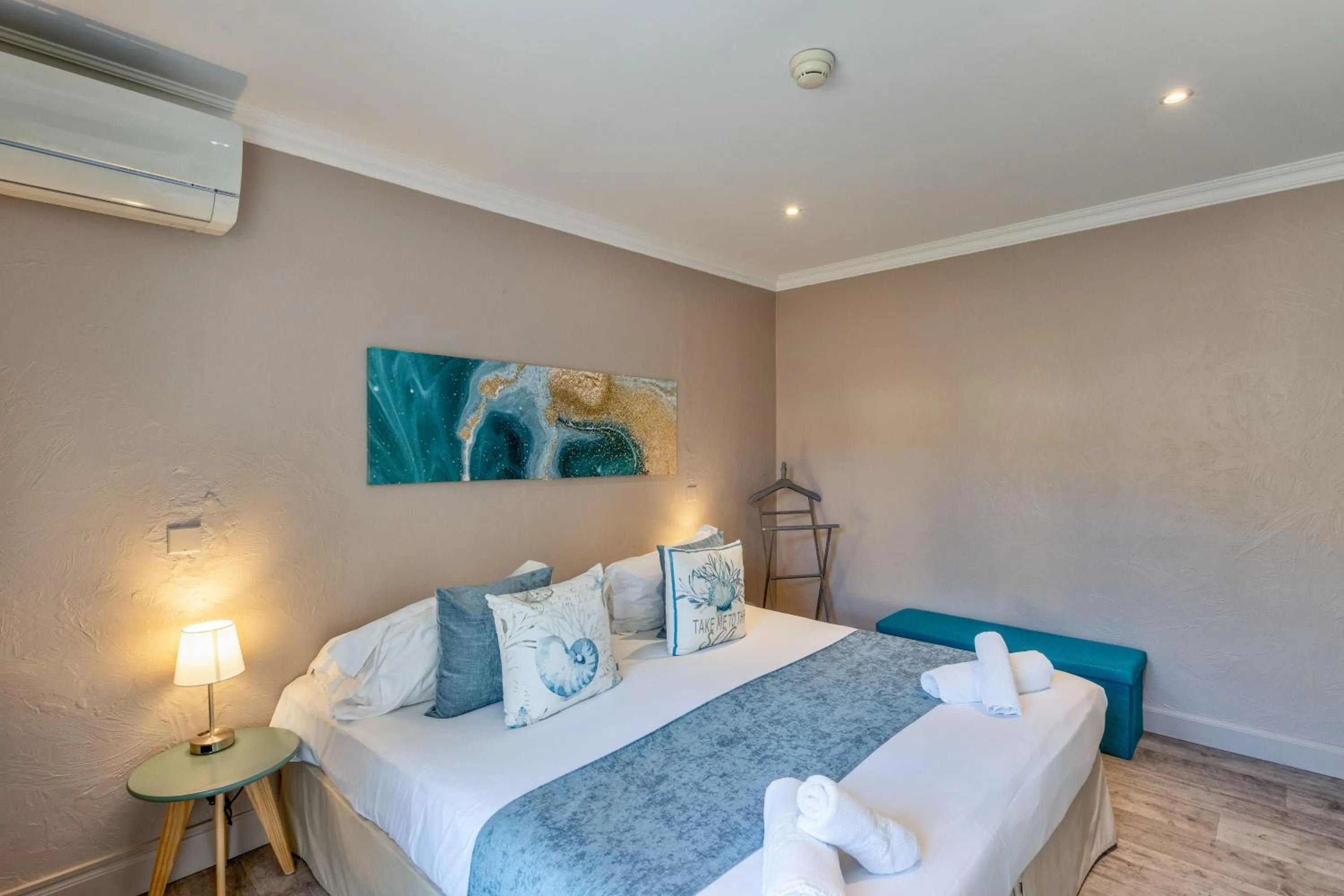 Bed in Boutique Hôtel de la Corniche d'Or