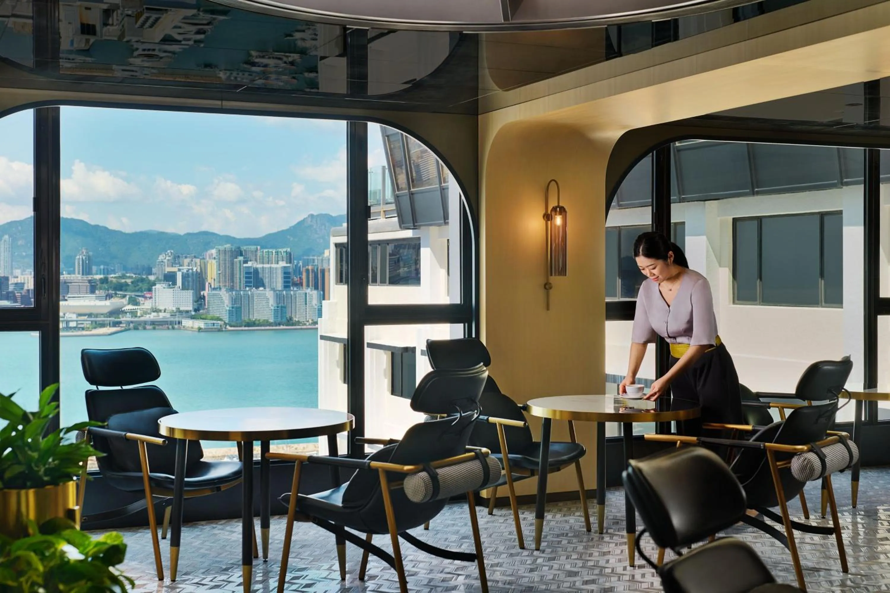 Lounge or bar in The Park Lane Hong Kong, Autograph Collection