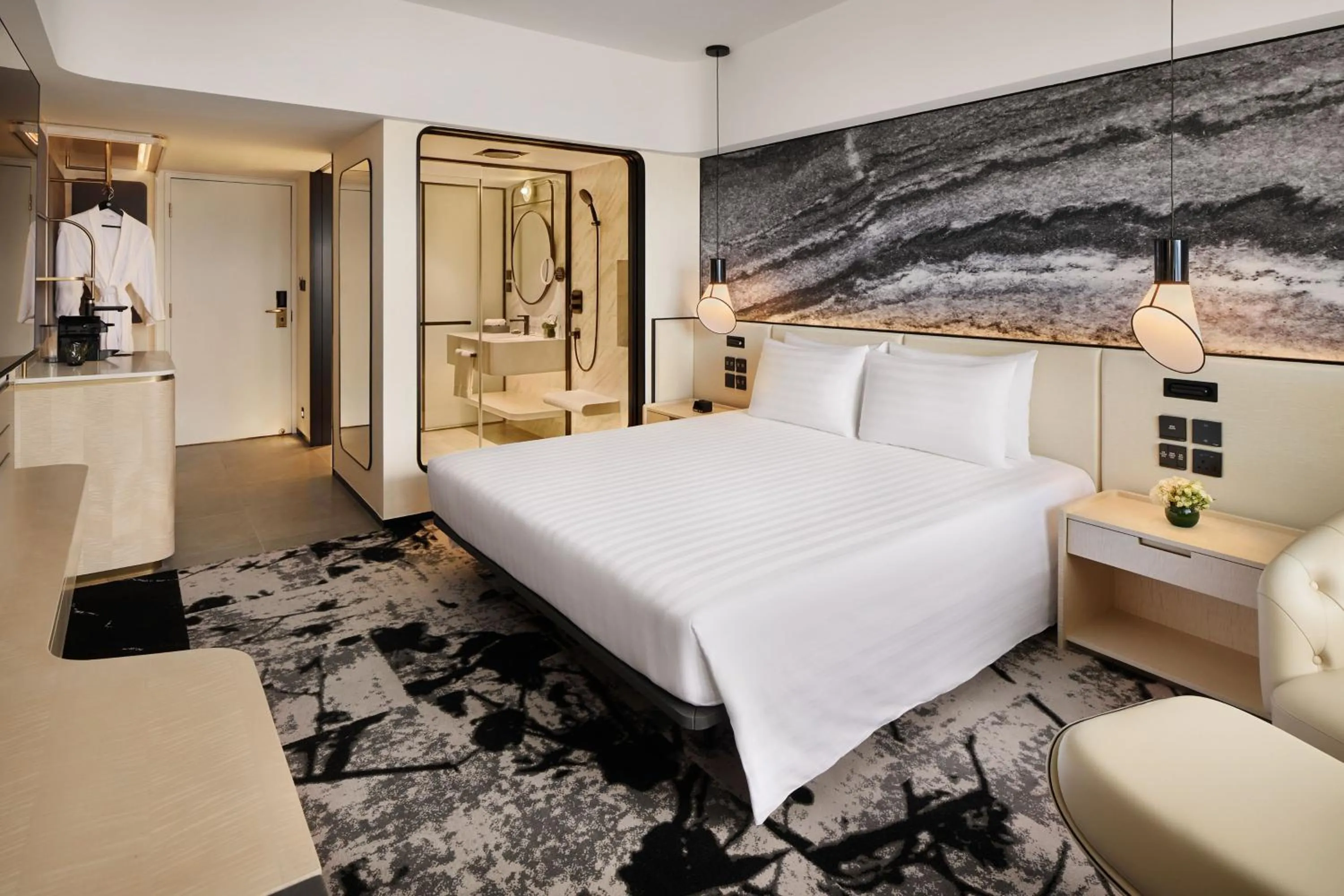 Photo of the whole room, Bed in The Park Lane Hong Kong, Autograph Collection