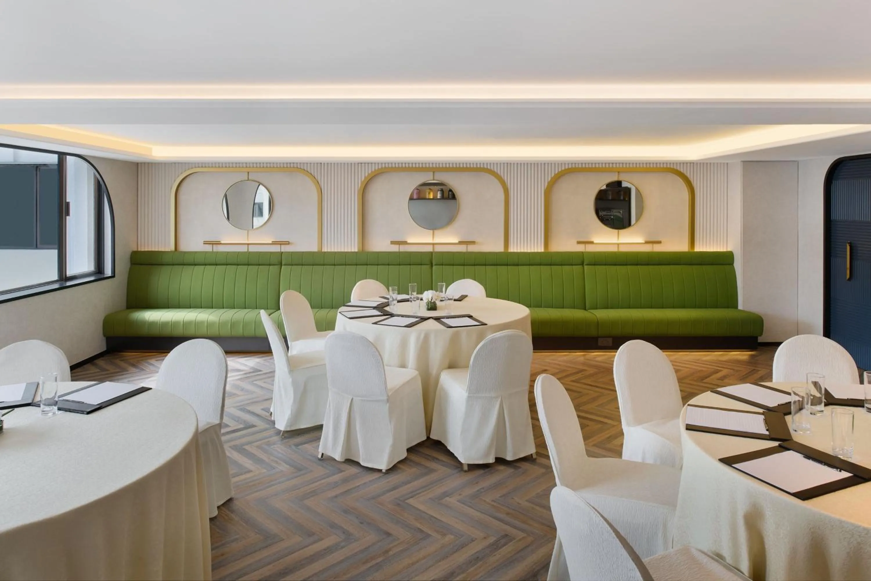 Living room in The Park Lane Hong Kong, Autograph Collection