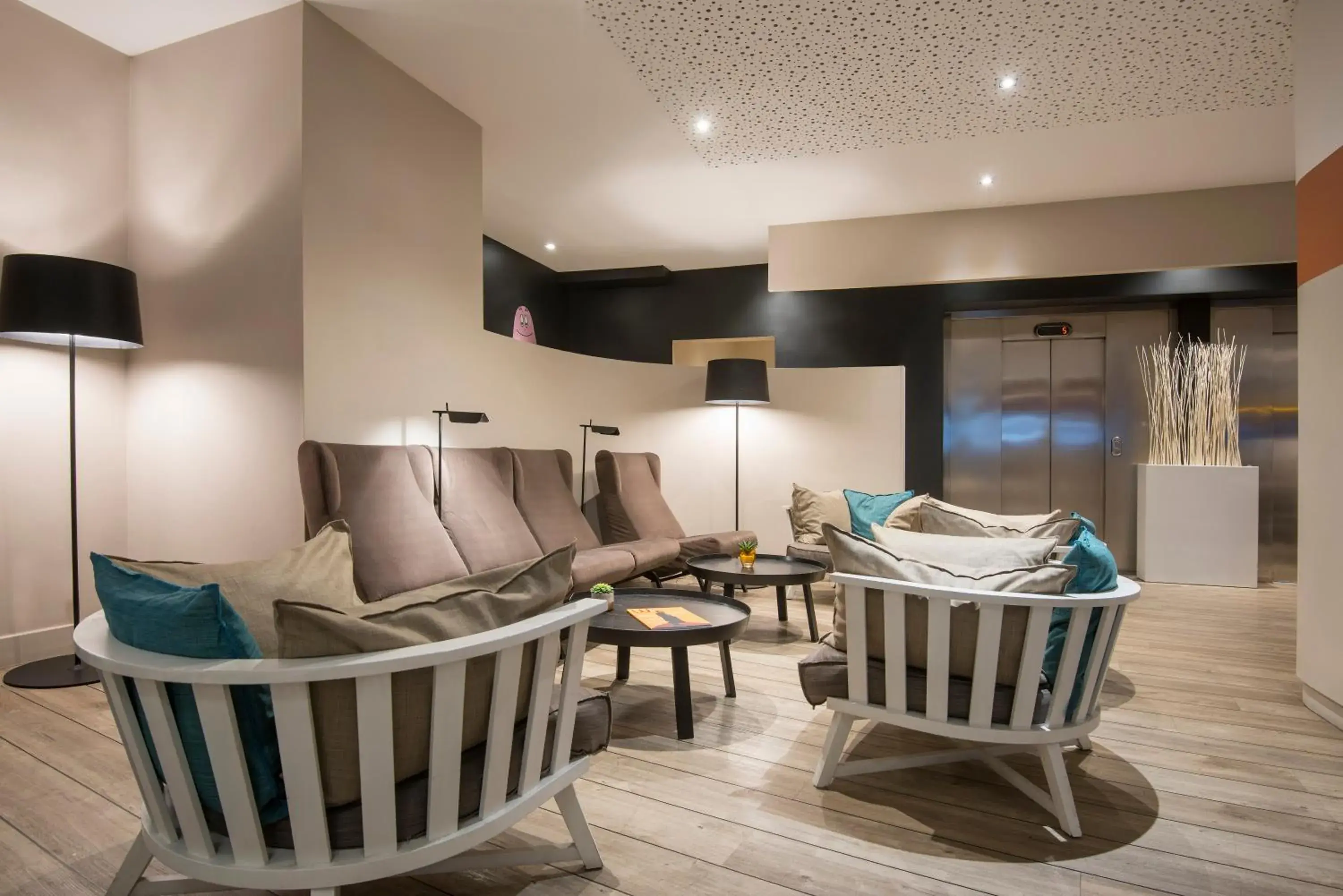 Facade/entrance in Novotel Marseille Centre Prado Vélodrome Facade/entrance in Novotel Marseille Centre Prado Vélodrome