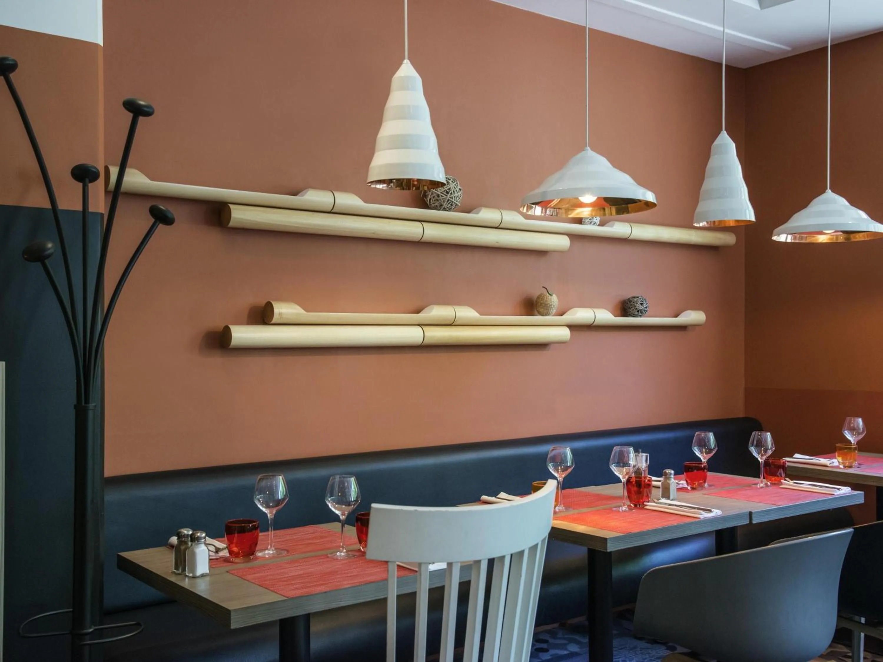 Restaurant/places to eat in Novotel Marseille Centre Prado Vélodrome