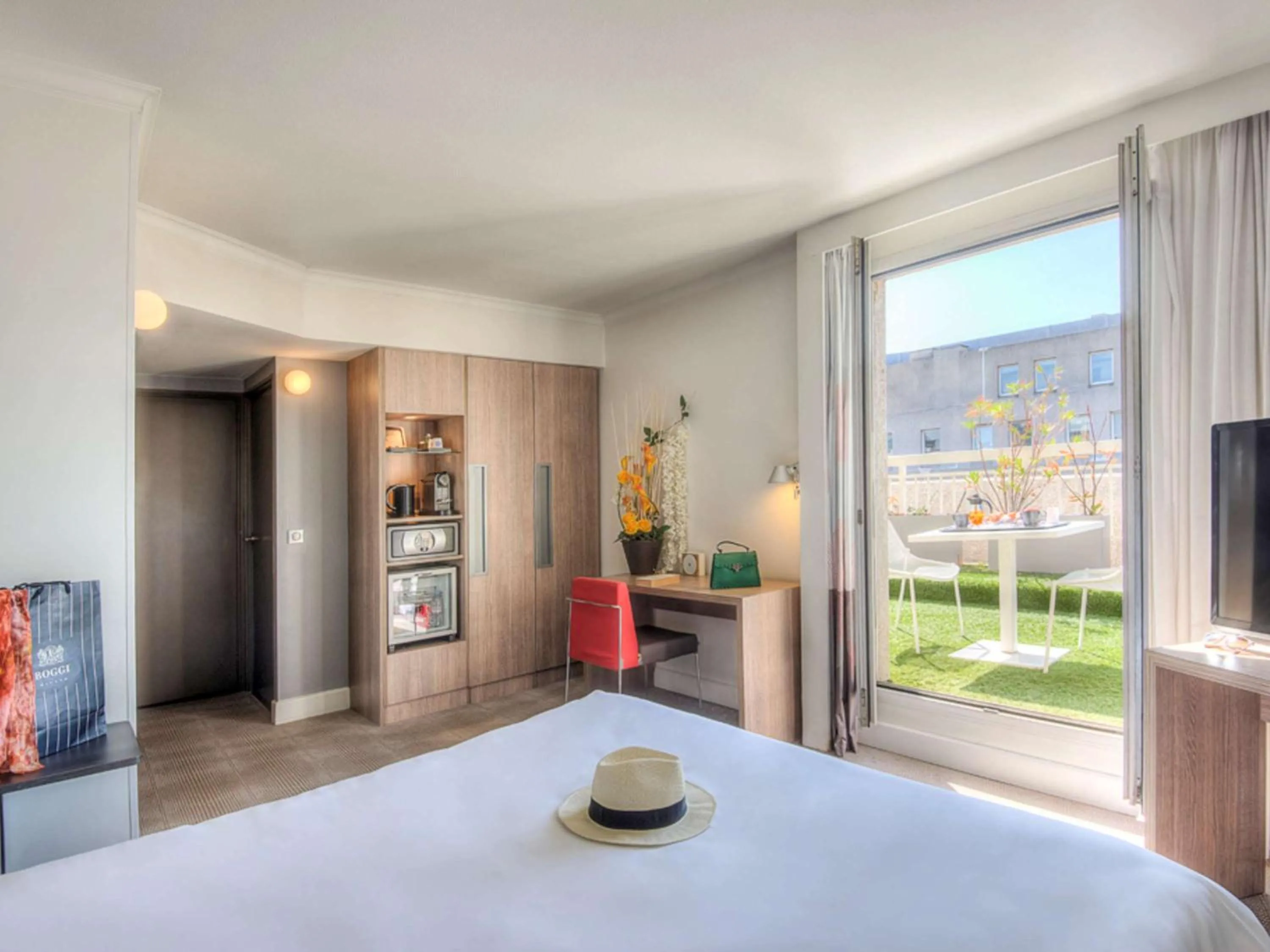 Photo of the whole room, Bed in Novotel Marseille Centre Prado Vélodrome