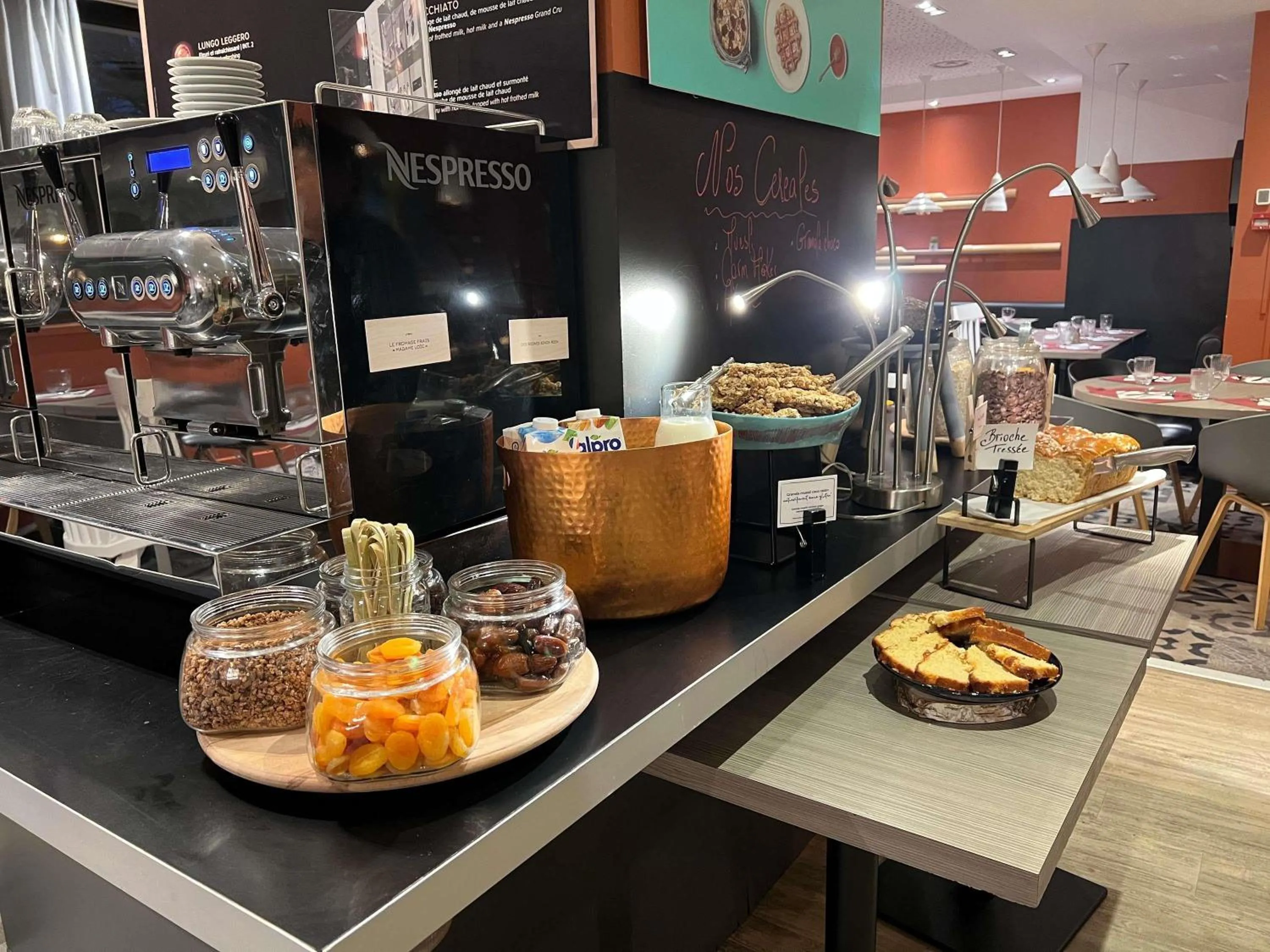 Breakfast in Novotel Marseille Centre Prado Vélodrome