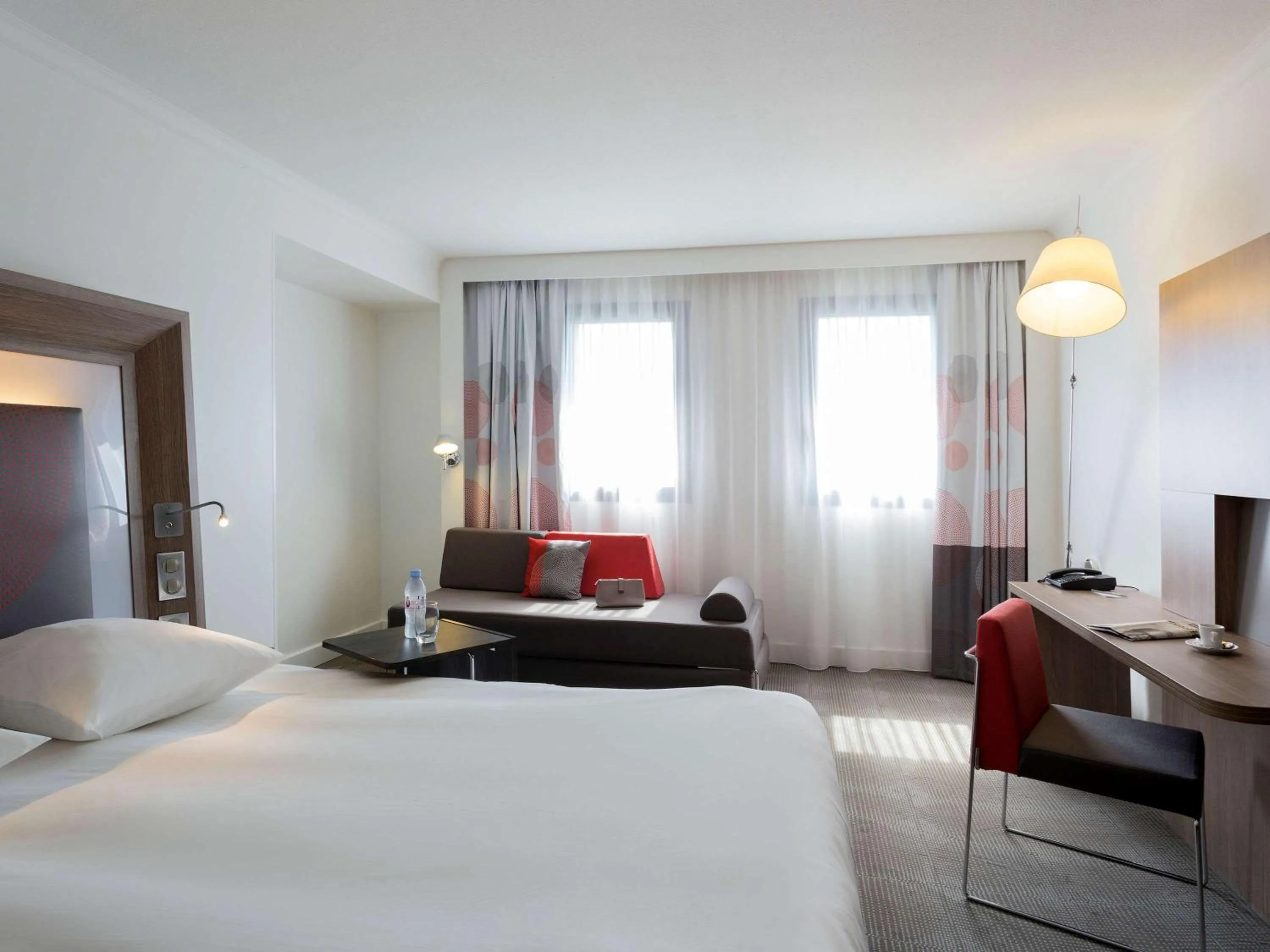 Photo of the whole room, Bed in Novotel Marseille Centre Prado Vélodrome