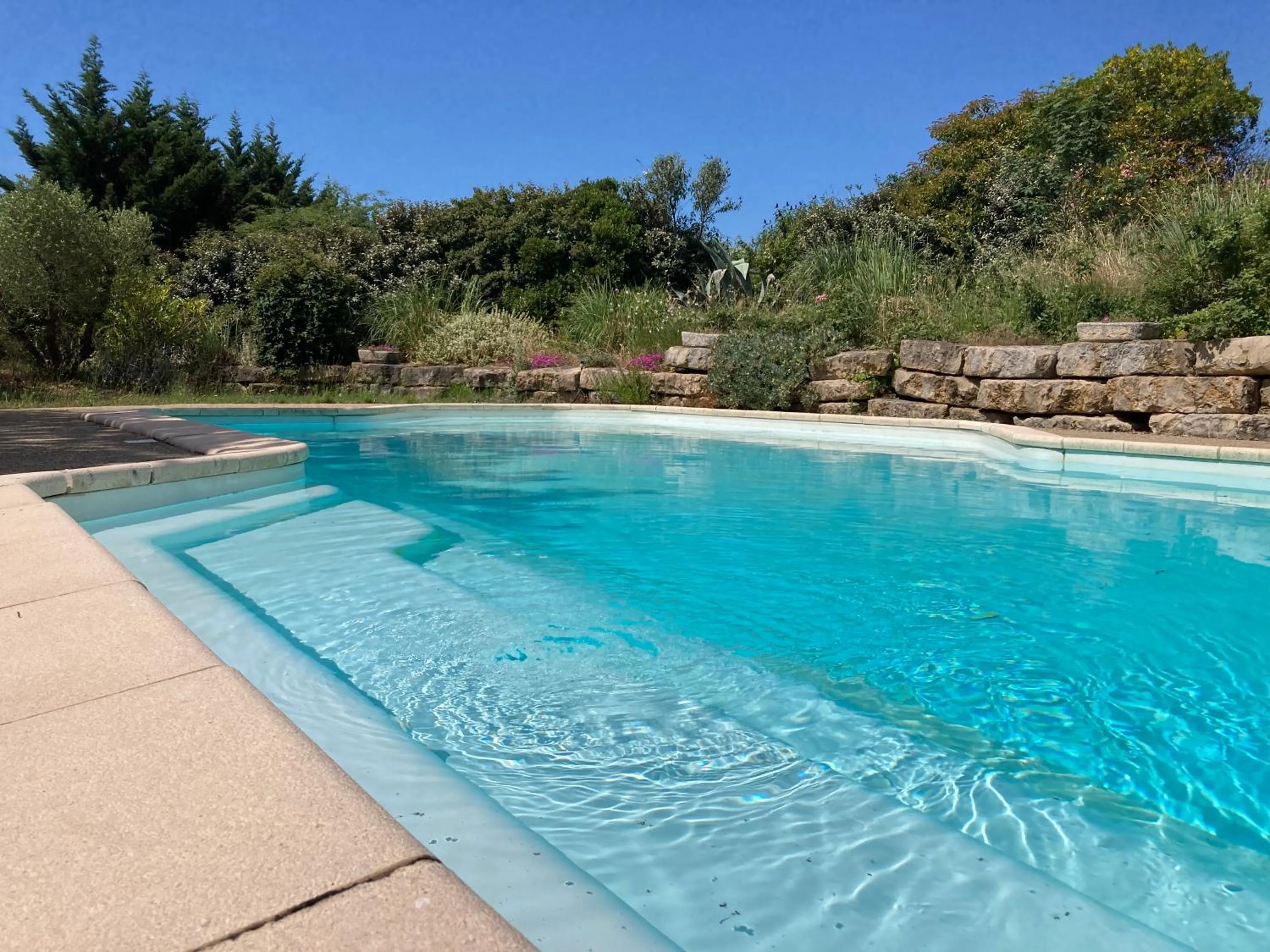 Swimming pool in Cabanes Trésors de Campagne,spas privatifs