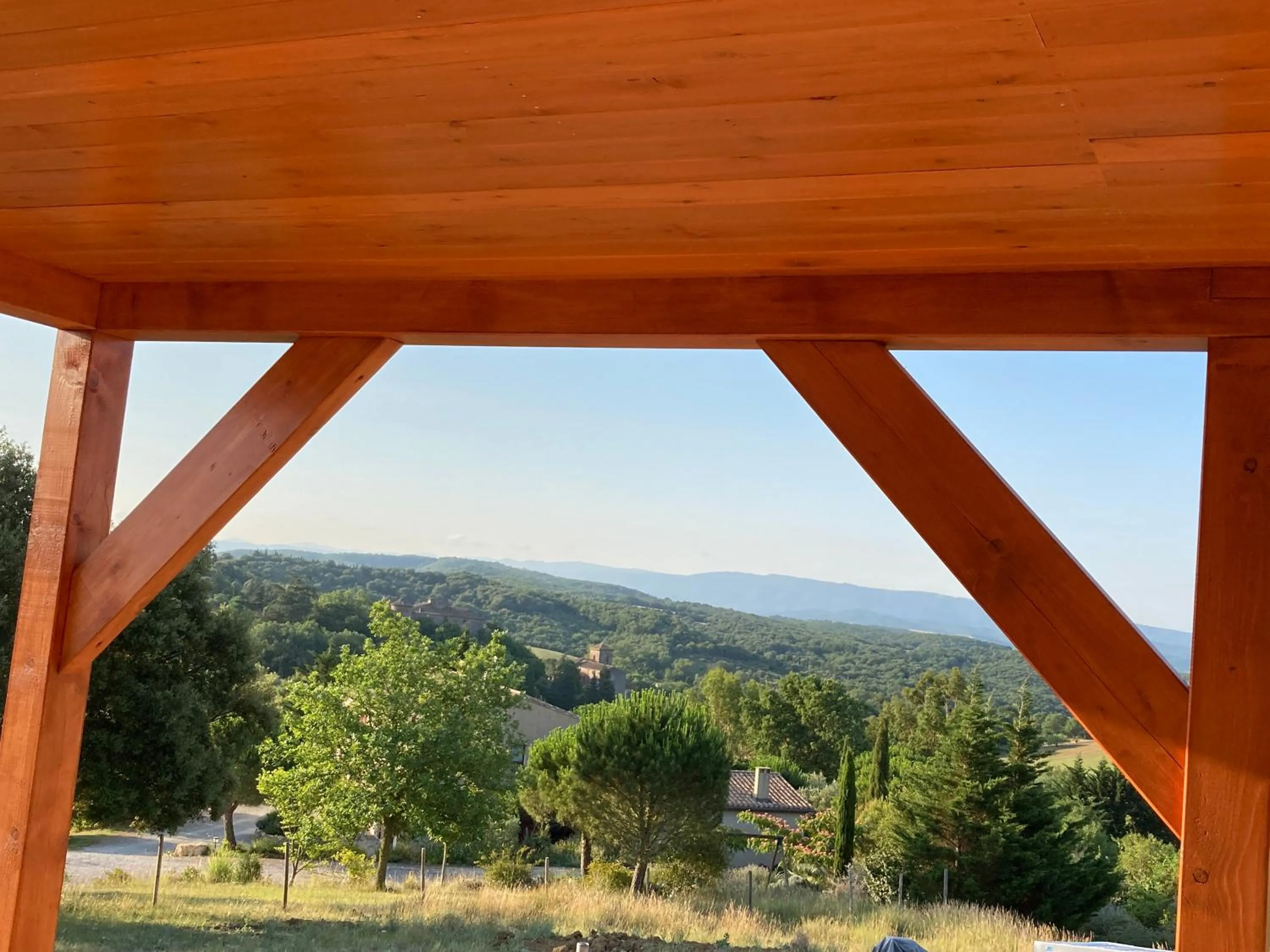 Garden view in Cabanes Trésors de Campagne,spas privatifs