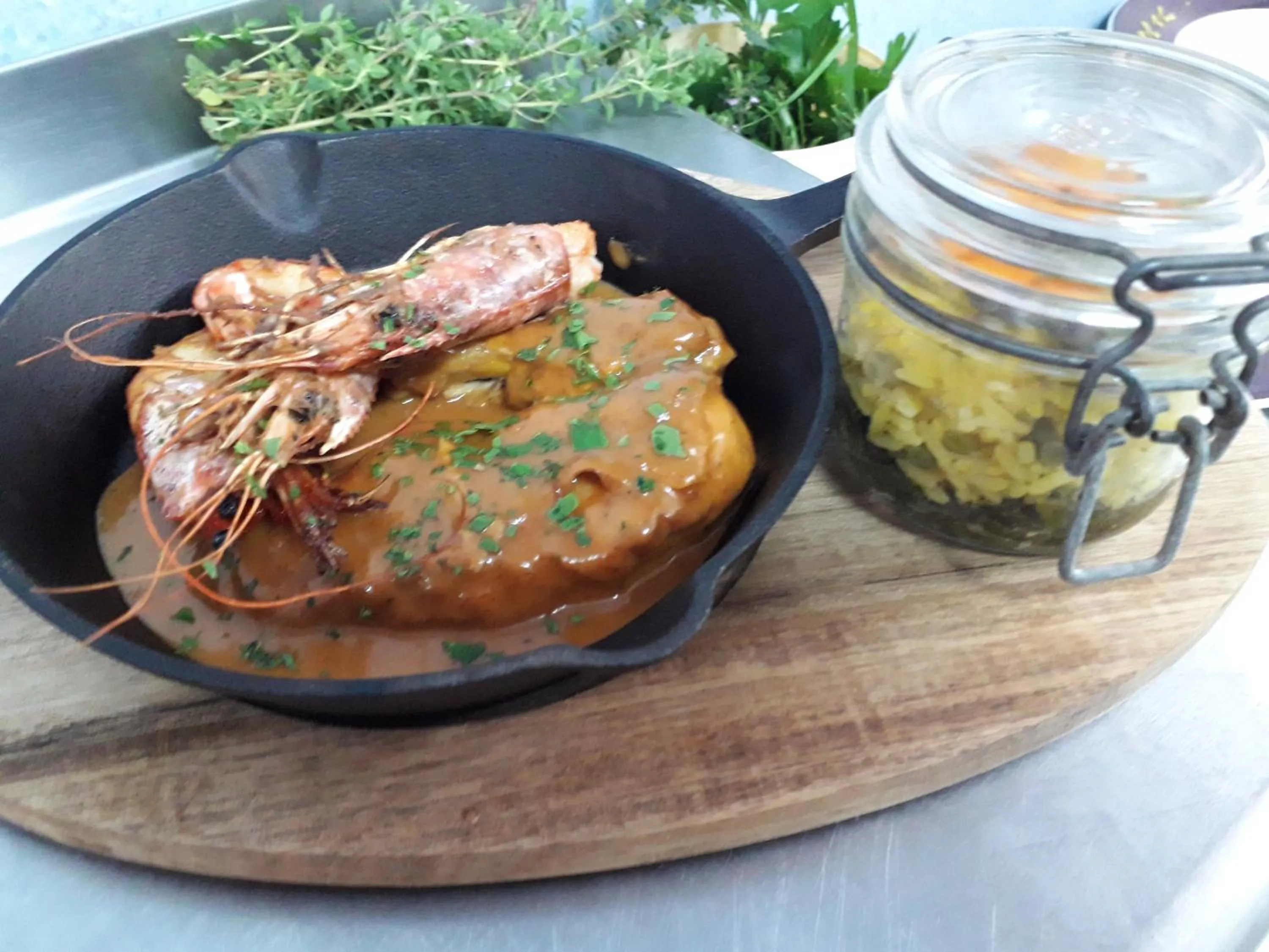 Restaurant/places to eat in Cabanes Trésors de Campagne,spas privatifs