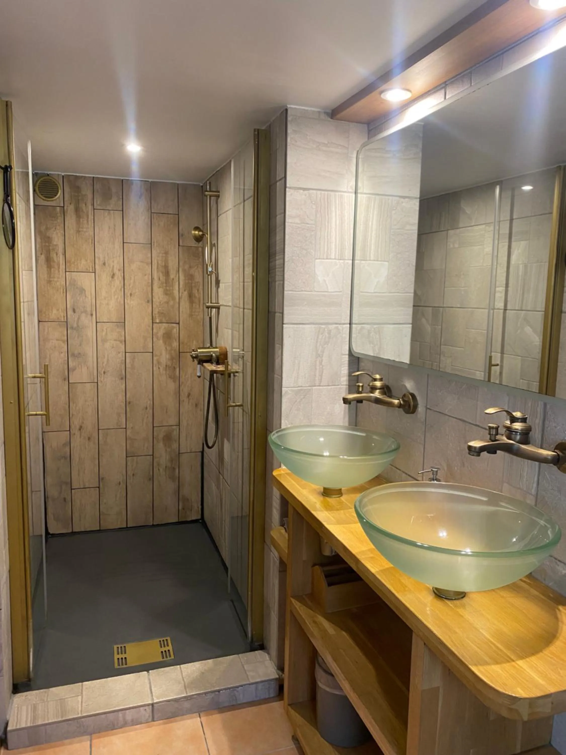 Bathroom in GuestHouse Du Moulin (logement neuf)