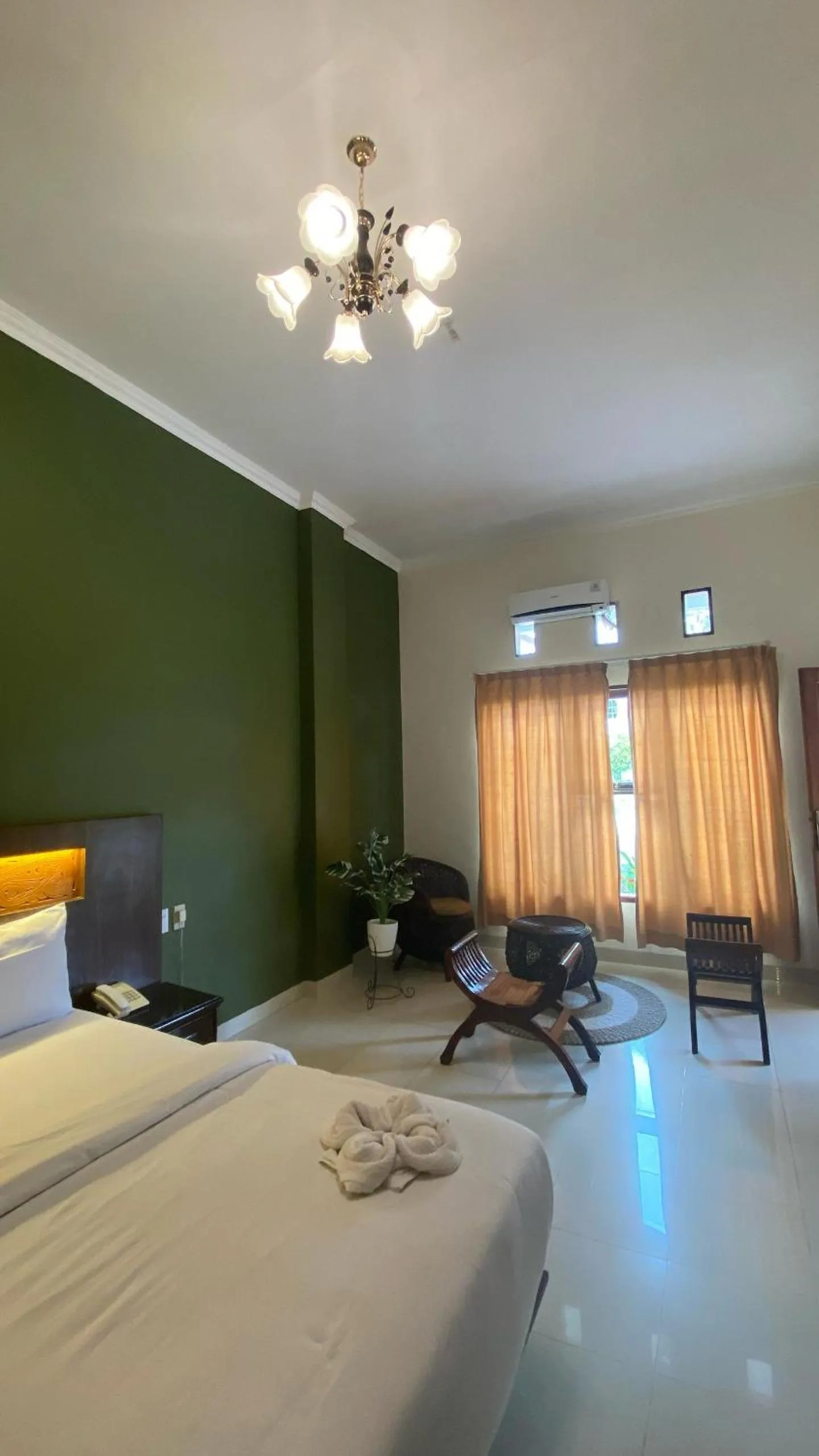 Bed in Hotel Ompu Herti