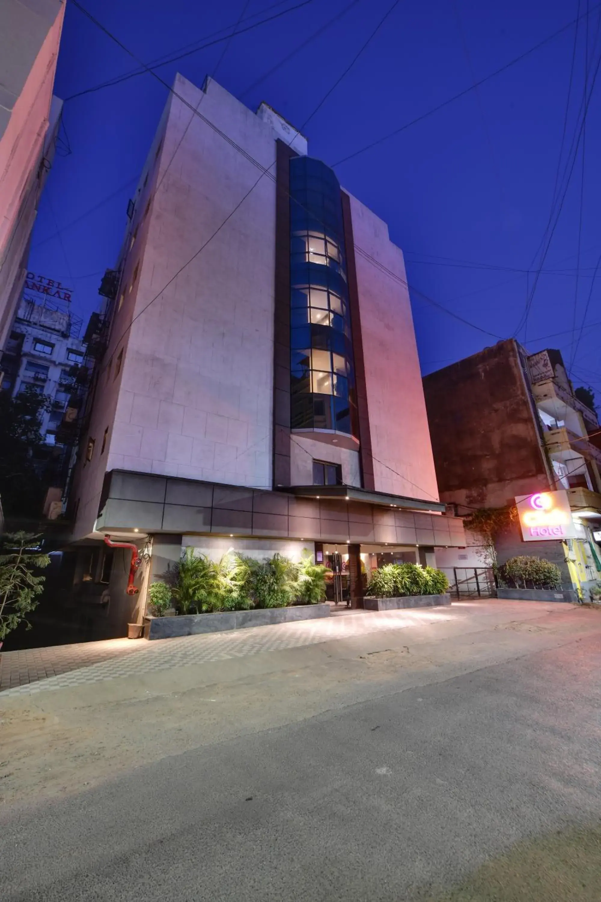 Property building in Click Hotel Vadodara 4 mins walk for the Railway Station Property building in Click Hotel Vadodara 4 mins walk for the Railway Station