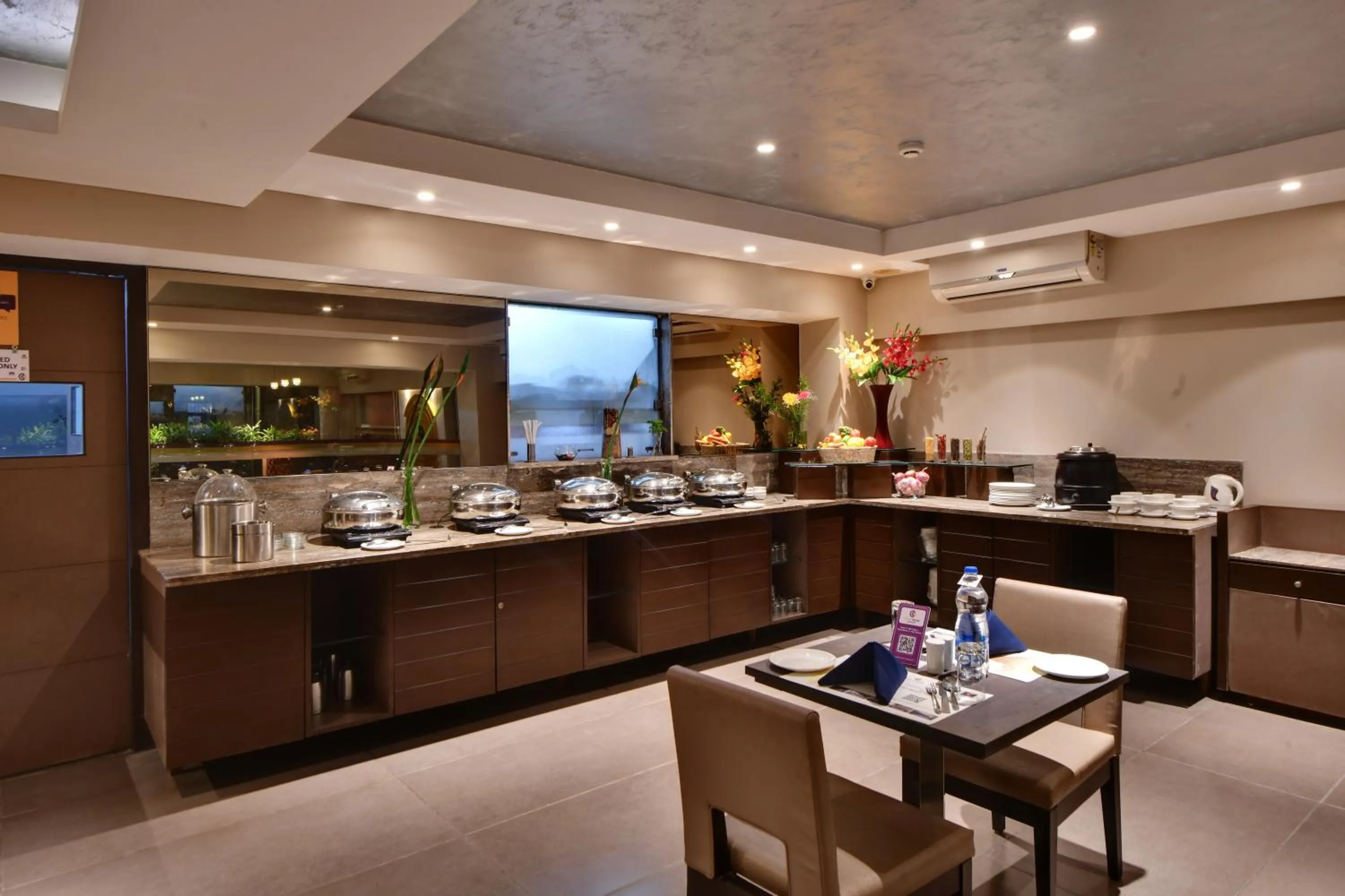 Food and drinks in Click Hotel Vadodara 4 mins walk for the Railway Station