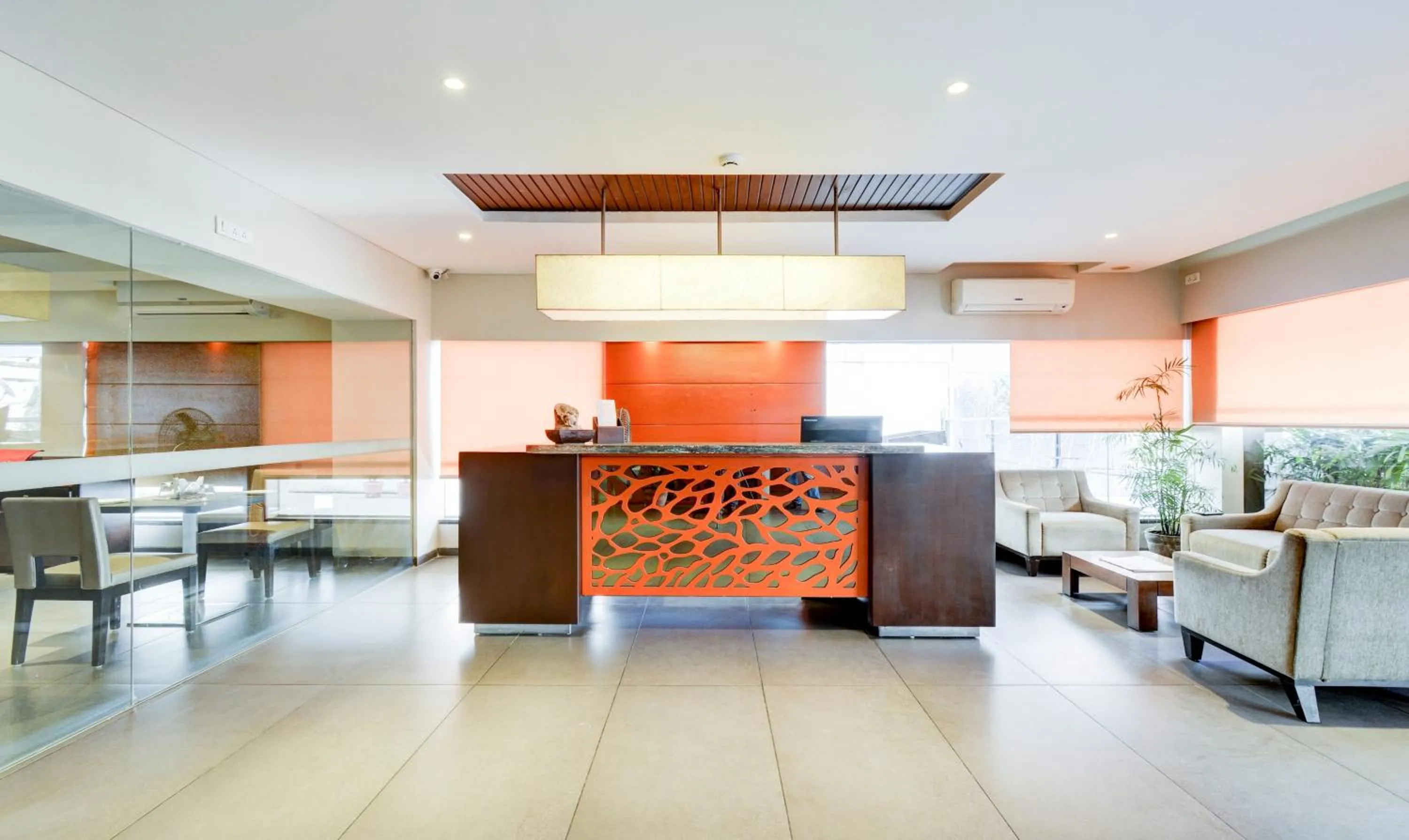 Lobby or reception in Click Hotel Vadodara 4 mins walk for the Railway Station