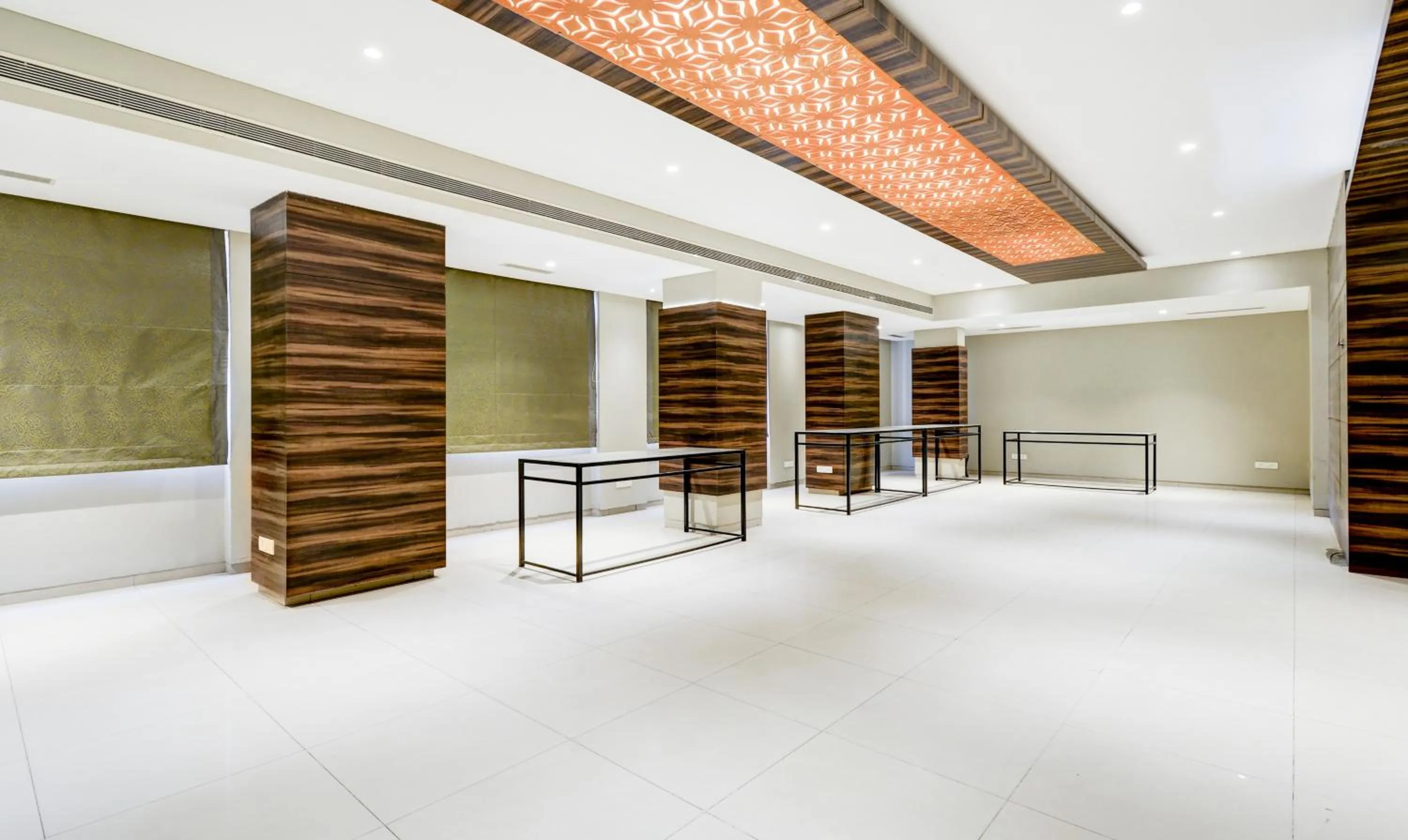 Banquet/Function facilities in Click Hotel Vadodara 4 mins walk for the Railway Station