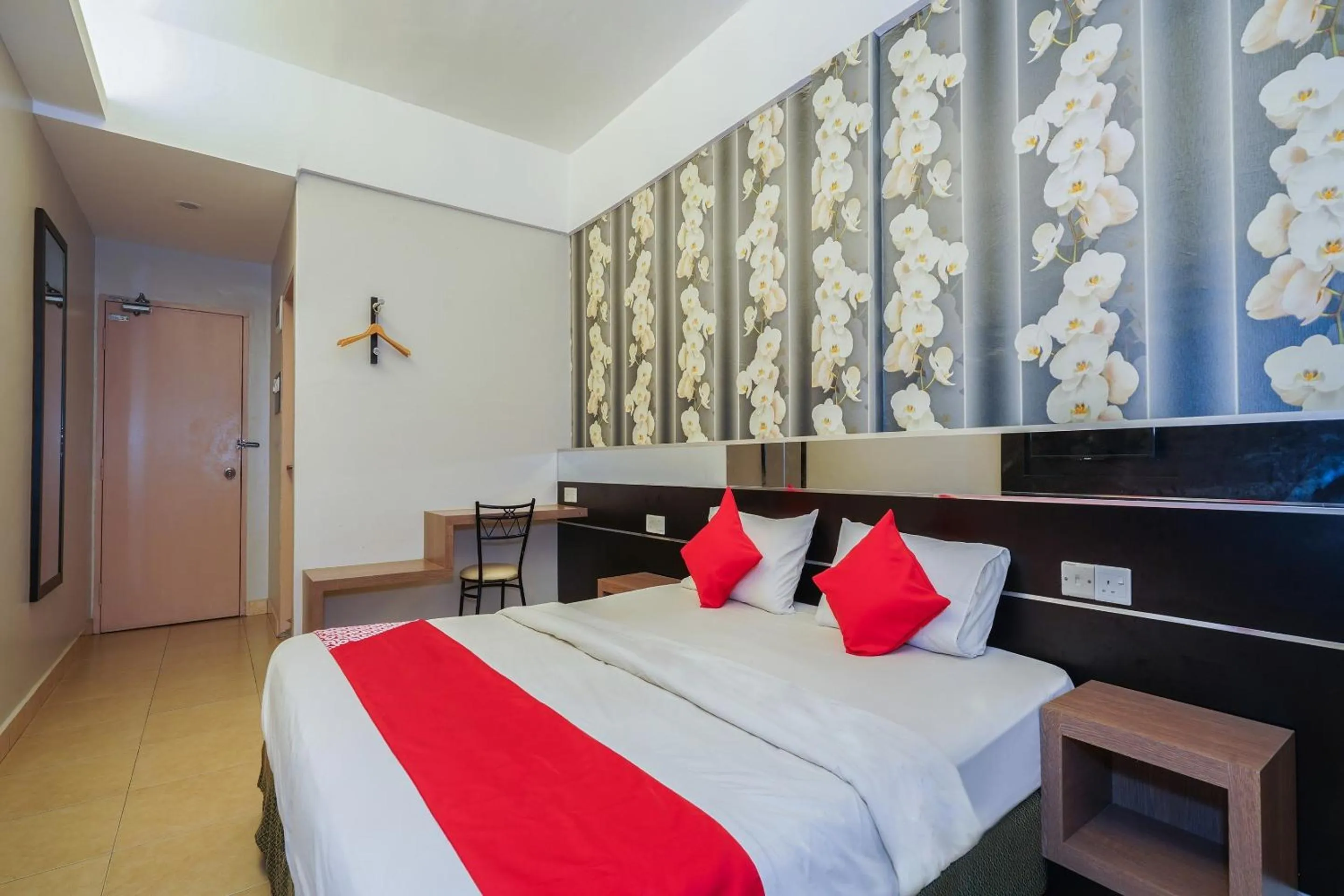 Bedroom, Bed in Hotel O Hotel Orchard Inn