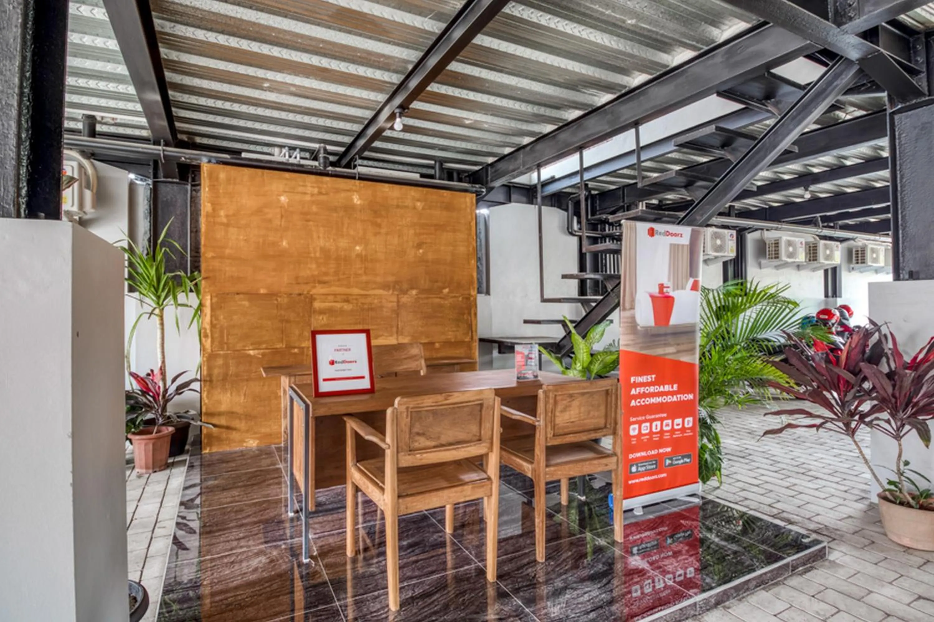 Lobby or reception in RedDoorz Syariah @ Babadan Baru Jakal