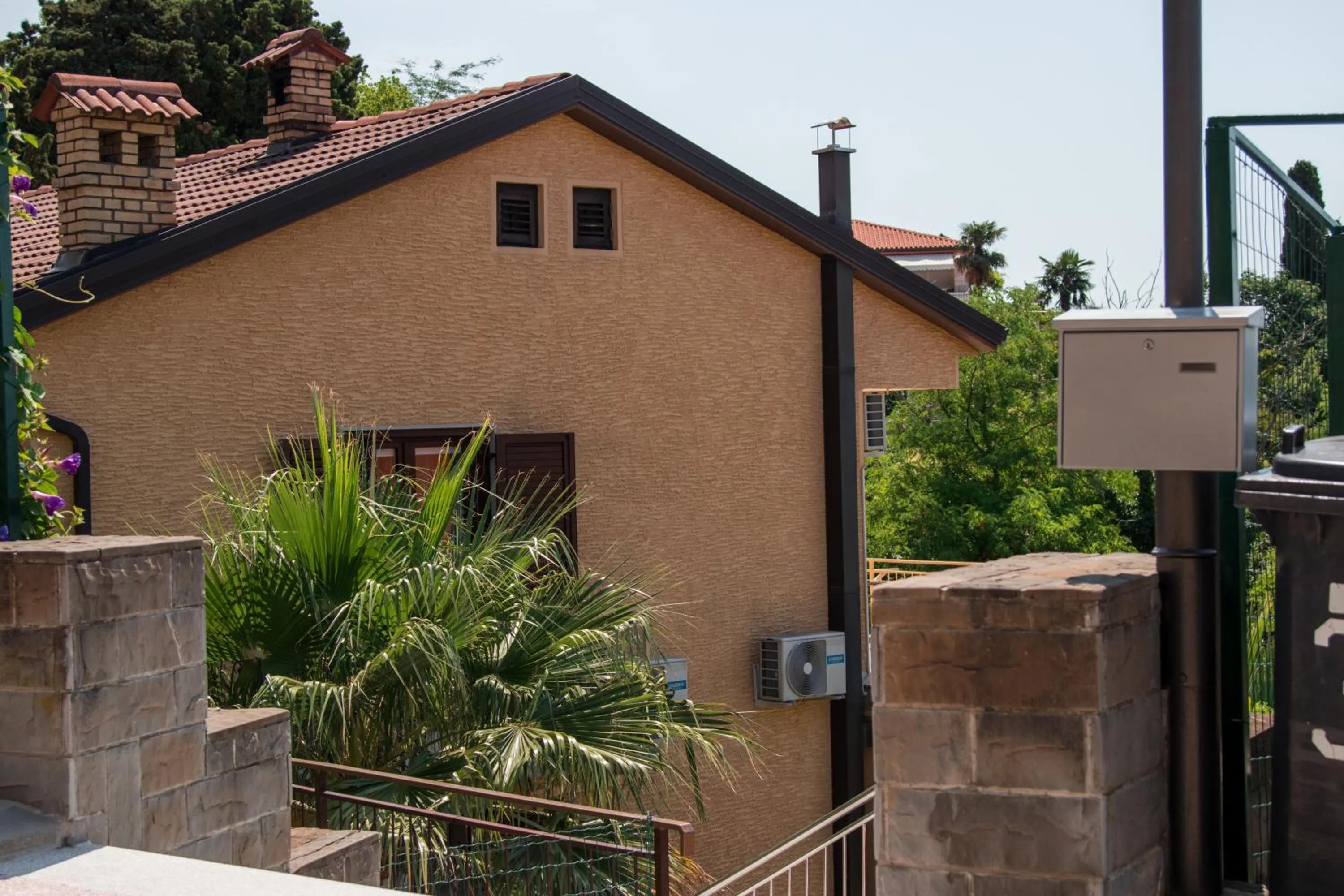 Property building in Apartment Iris