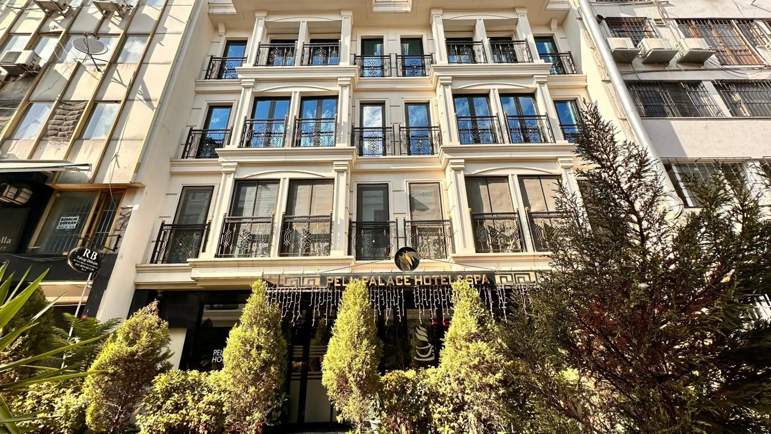 Property building in Pell Palace Hotel & SPA Property building in Pell Palace Hotel & SPA