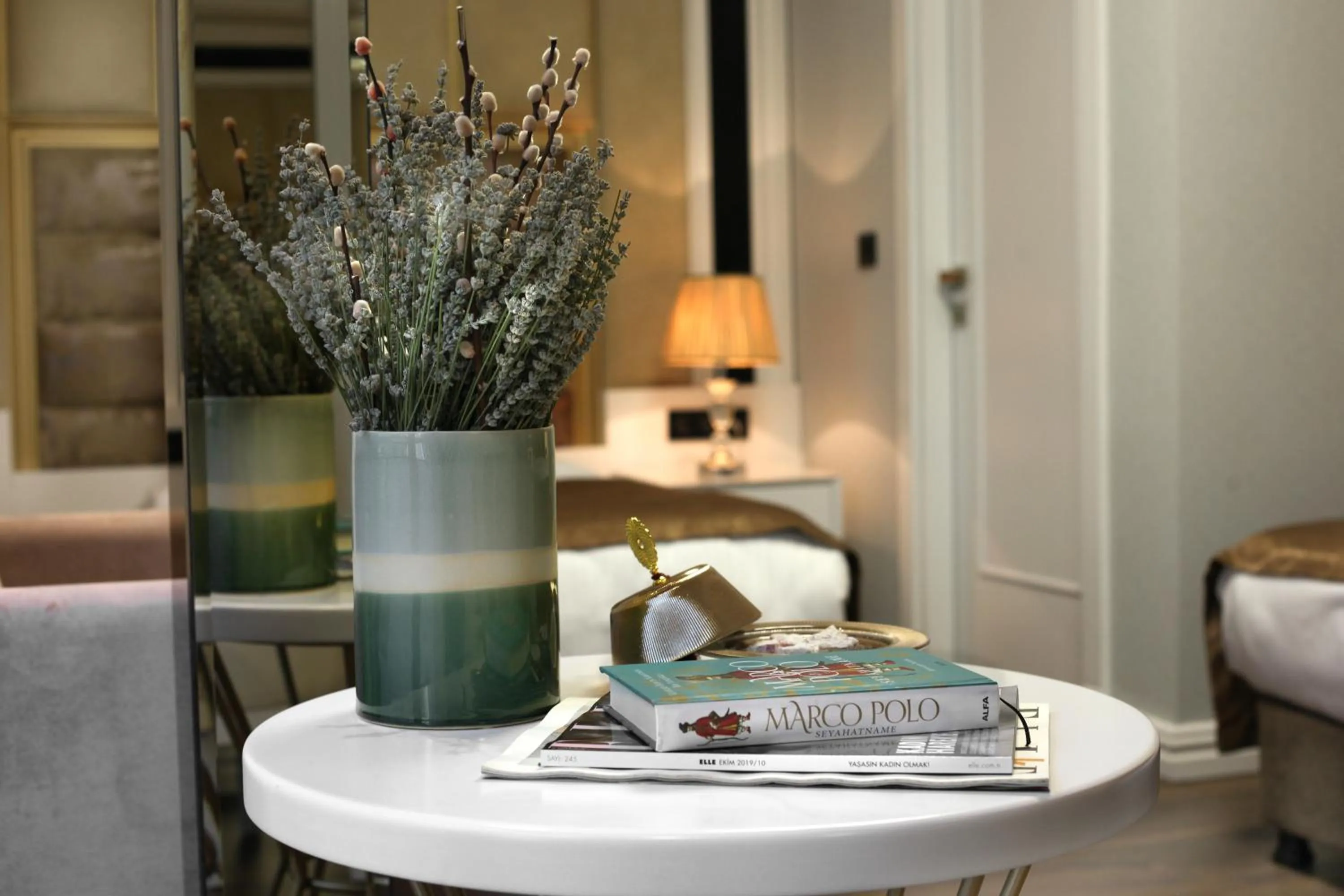 Decorative detail in Pell Palace Hotel & SPA