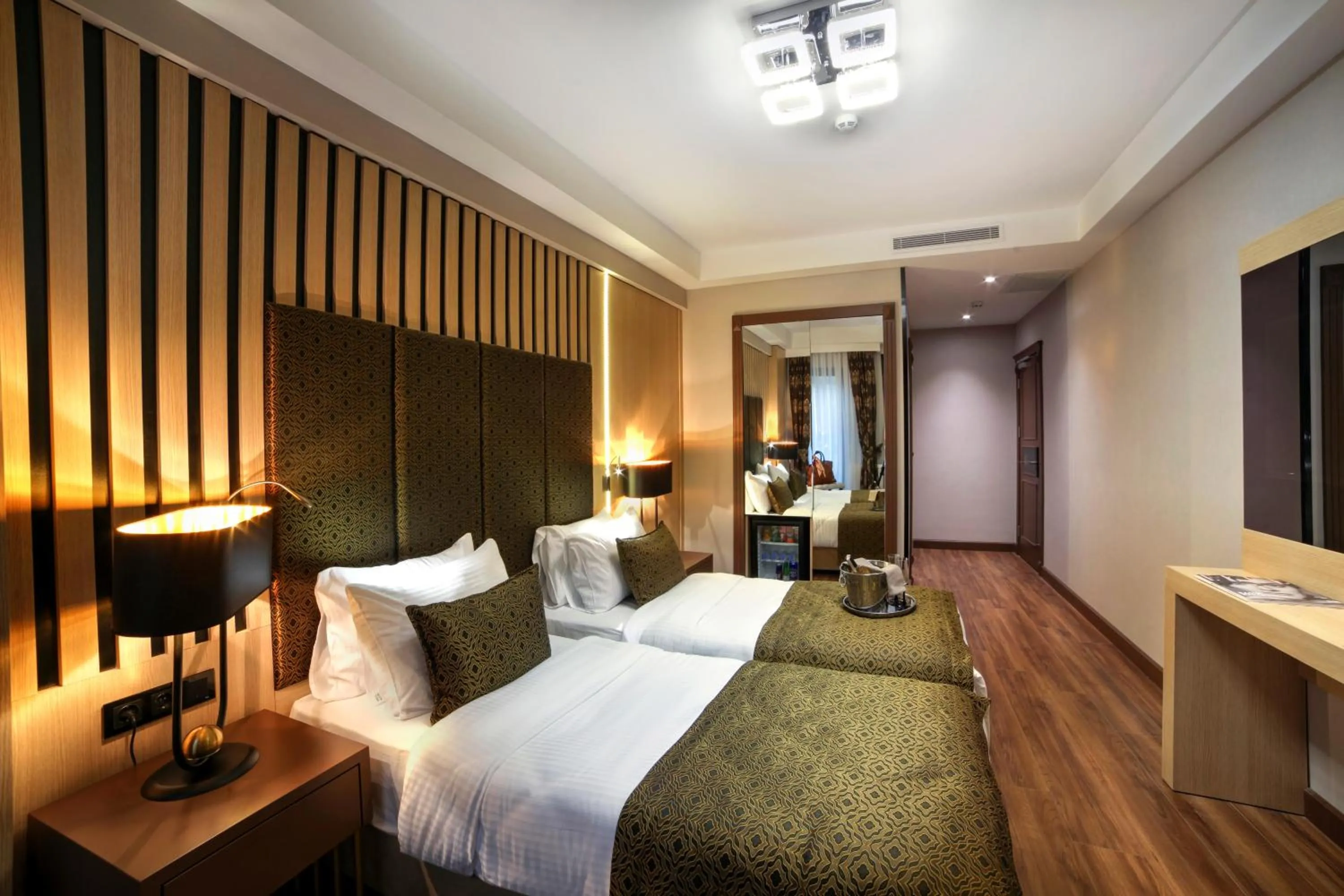 Photo of the whole room, Bed in Pell Palace Hotel & SPA